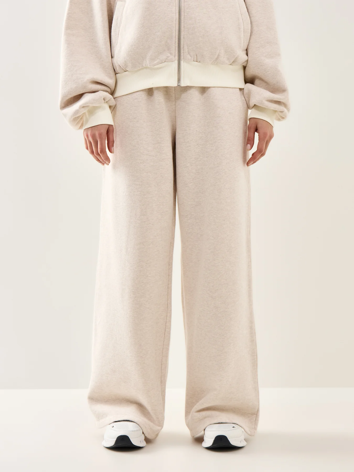 Josefina Jogger Grey - Image 4