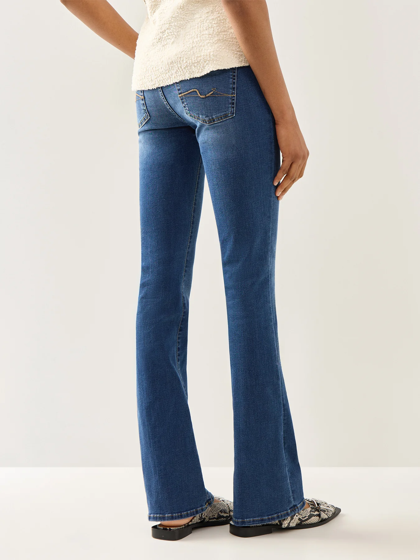 Bootcut Bair Jeans Eco Duchess Mid Blue - Image 5