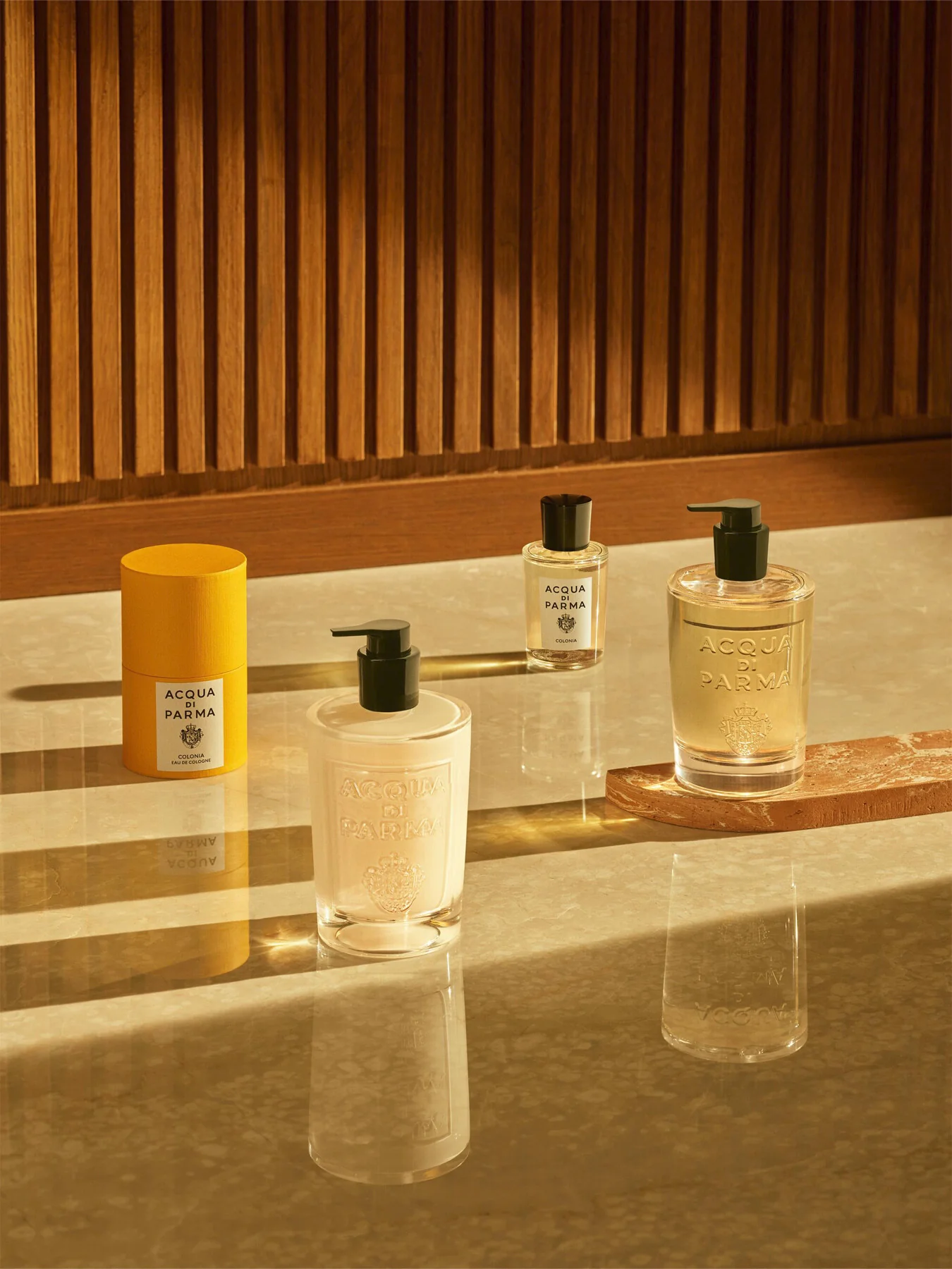 Colonia Liquid Soap 330ml - Image 4