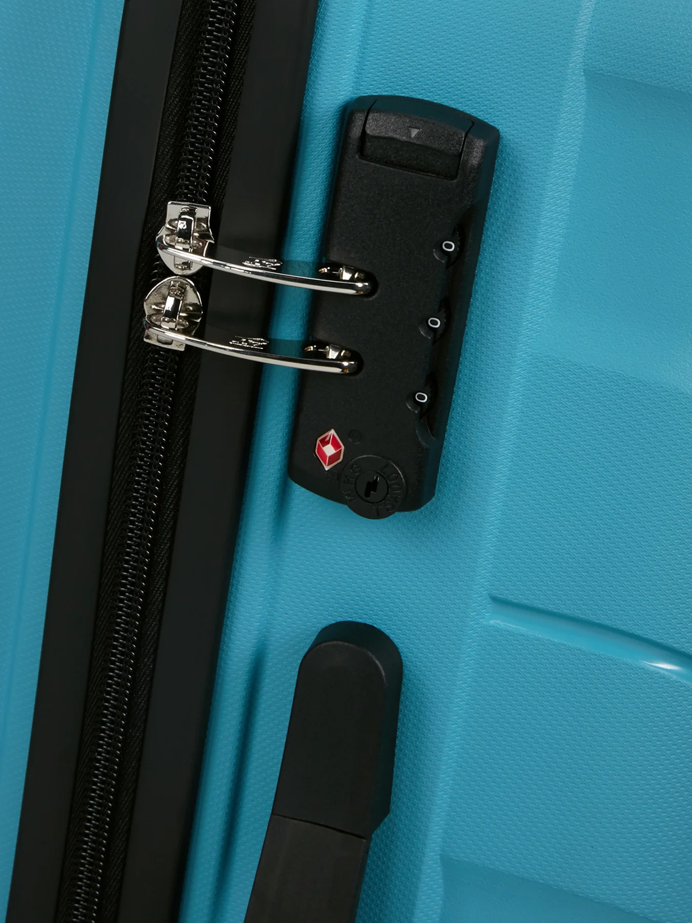 Spinner 67/24 Suitcase - Image 3