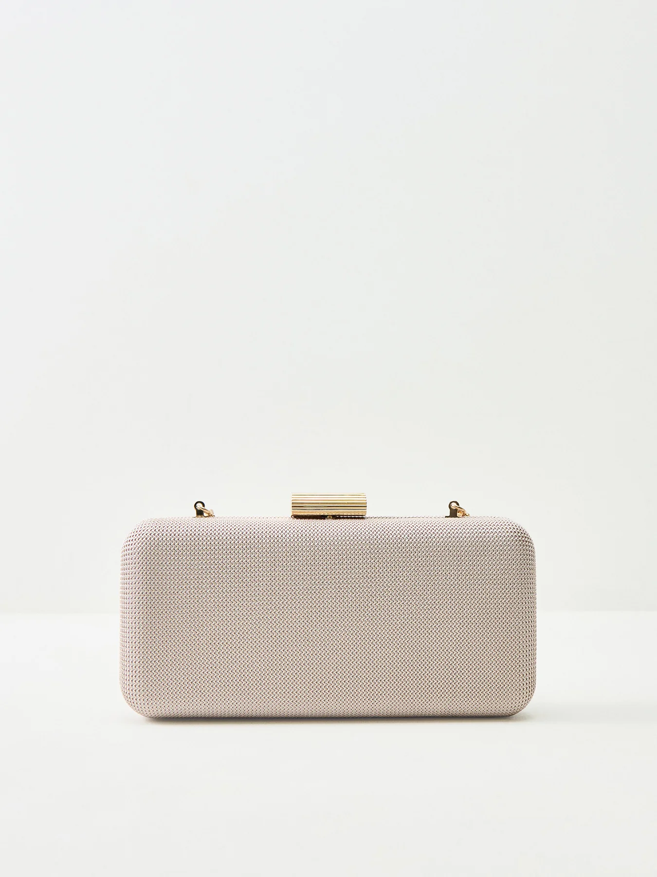 Raffia Clutch Bag with Chain - Image 3