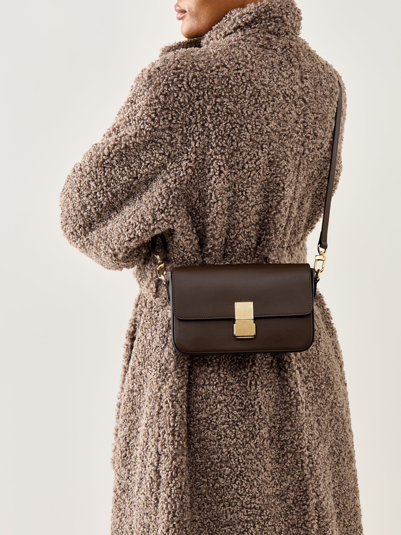Flora Structured Leather Shoulder Bag Mink - Image 2
