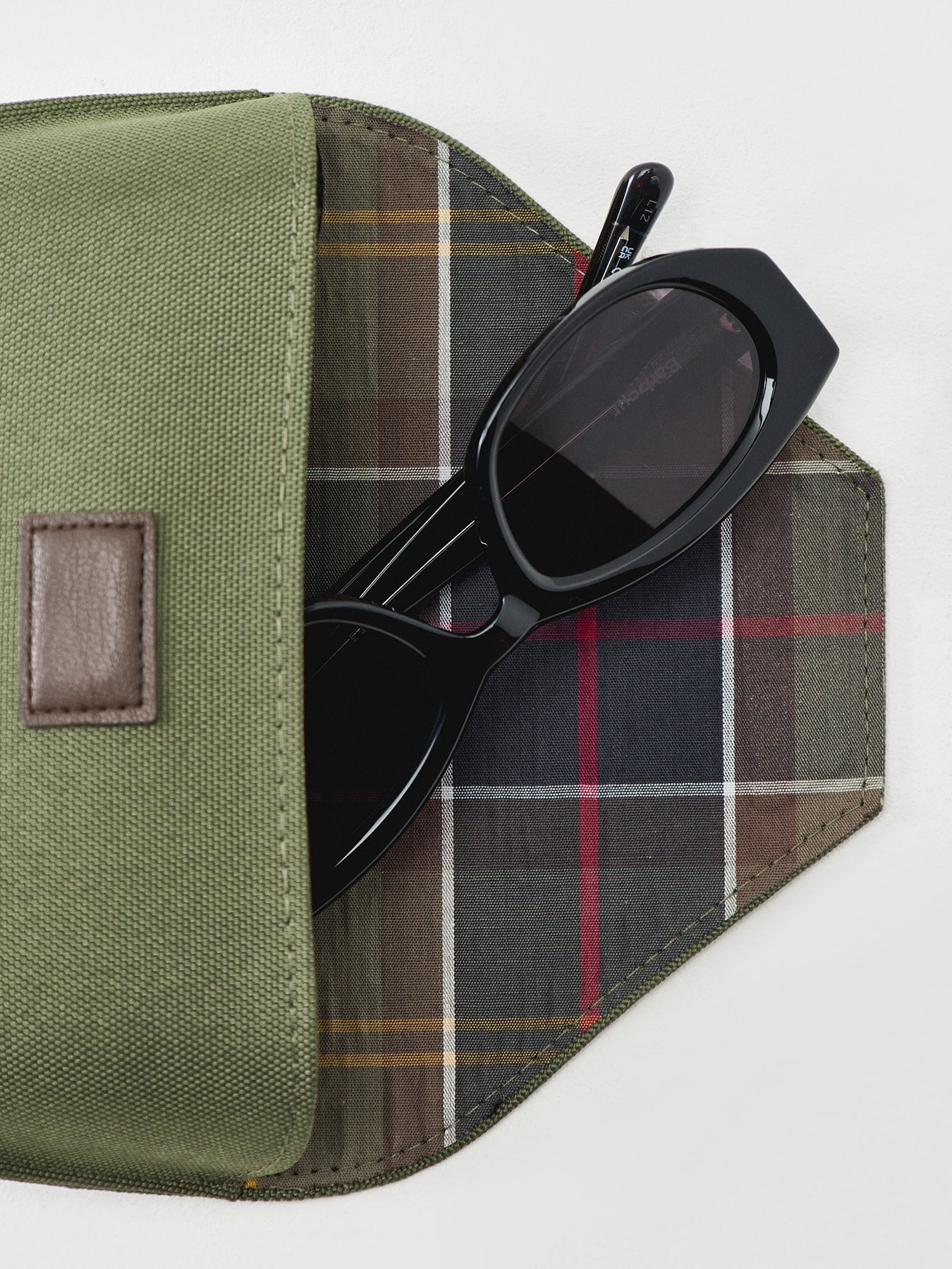 Square Sunglasses Black - Image 3