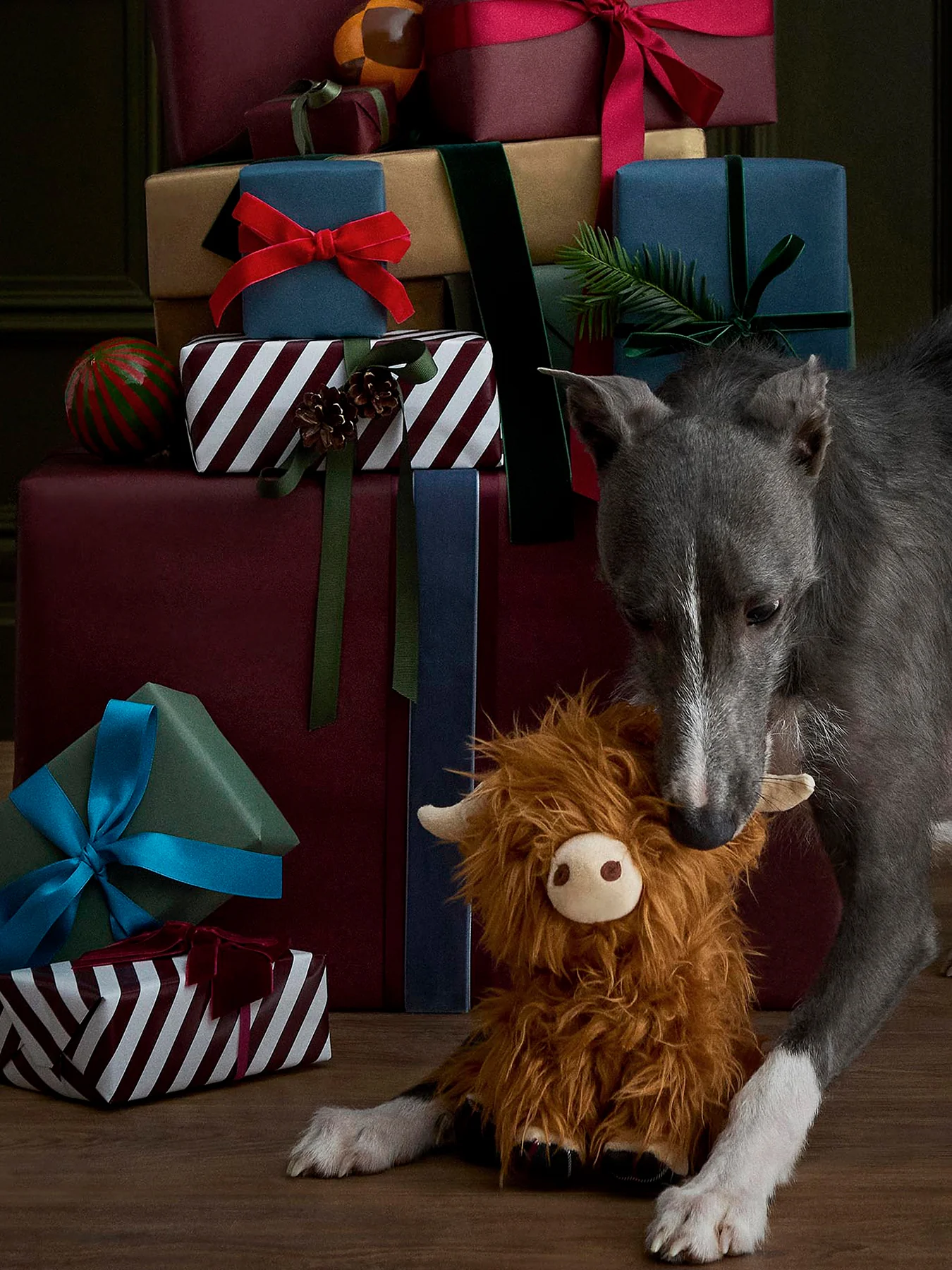Barbour Highland Cow Dog Toy Brown Classic - Image 3