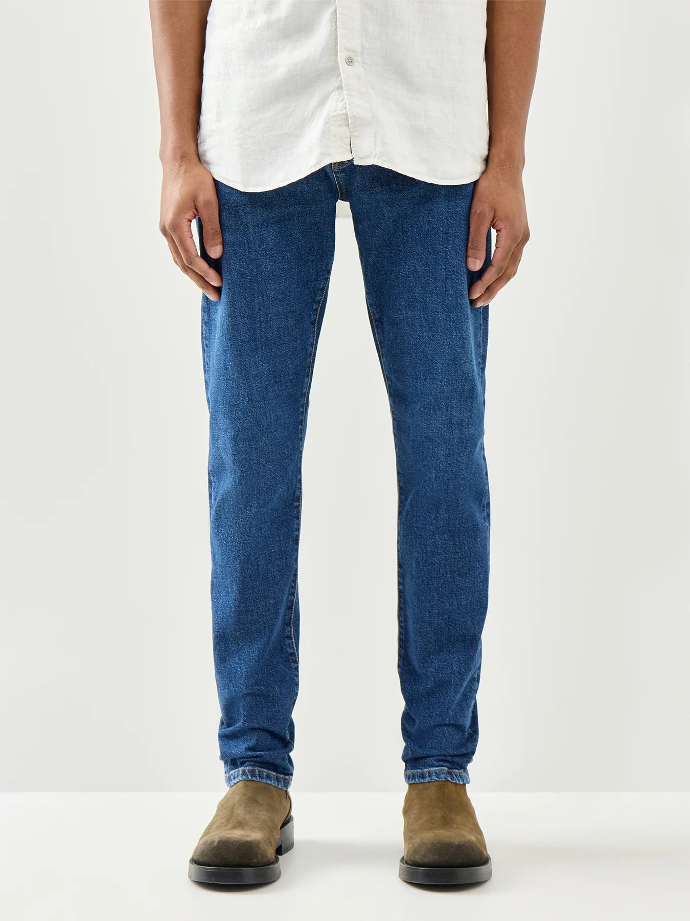 B81 Slim Fit Jeans Washed Indigo - Image 4