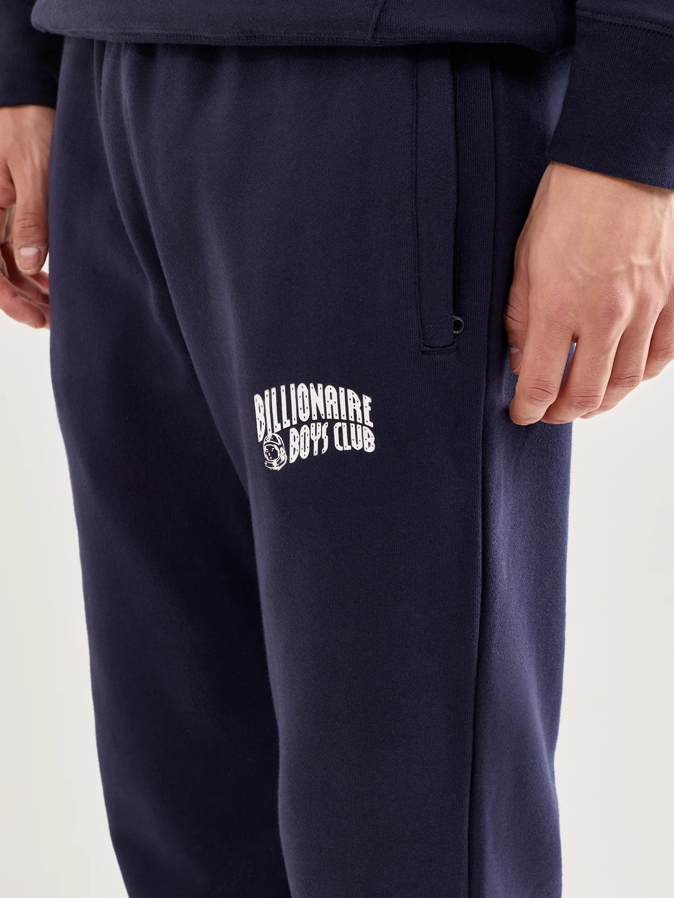 Small Arch Logo Sweatpants Navy - Image 3