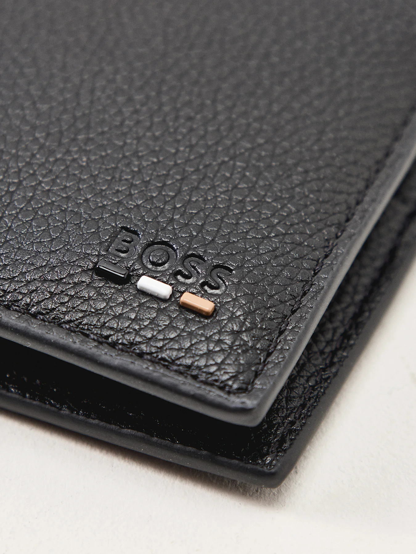 Ray 8cc Leather Wallet Black - Image 3