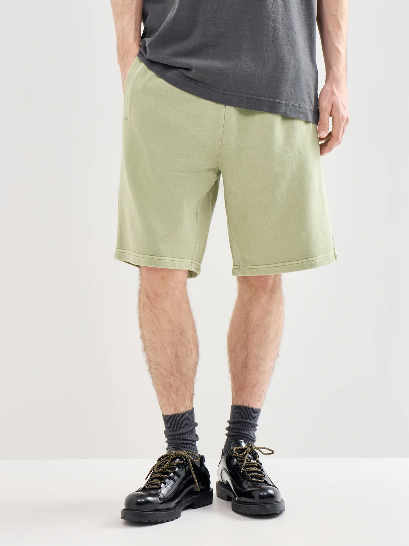 Nelson Sweat Shorts Green - Image 4