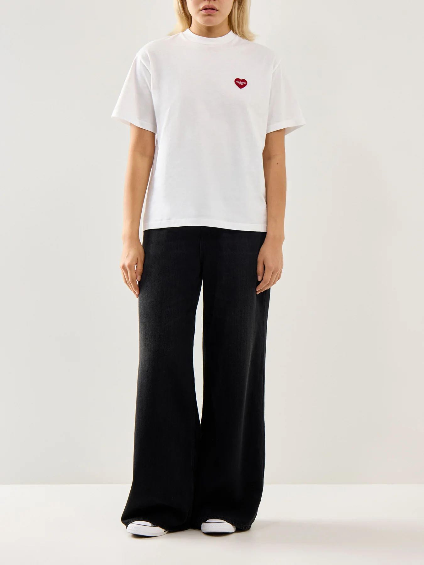 Short Sleeve Heart Patch T-Shirt White - Image 2