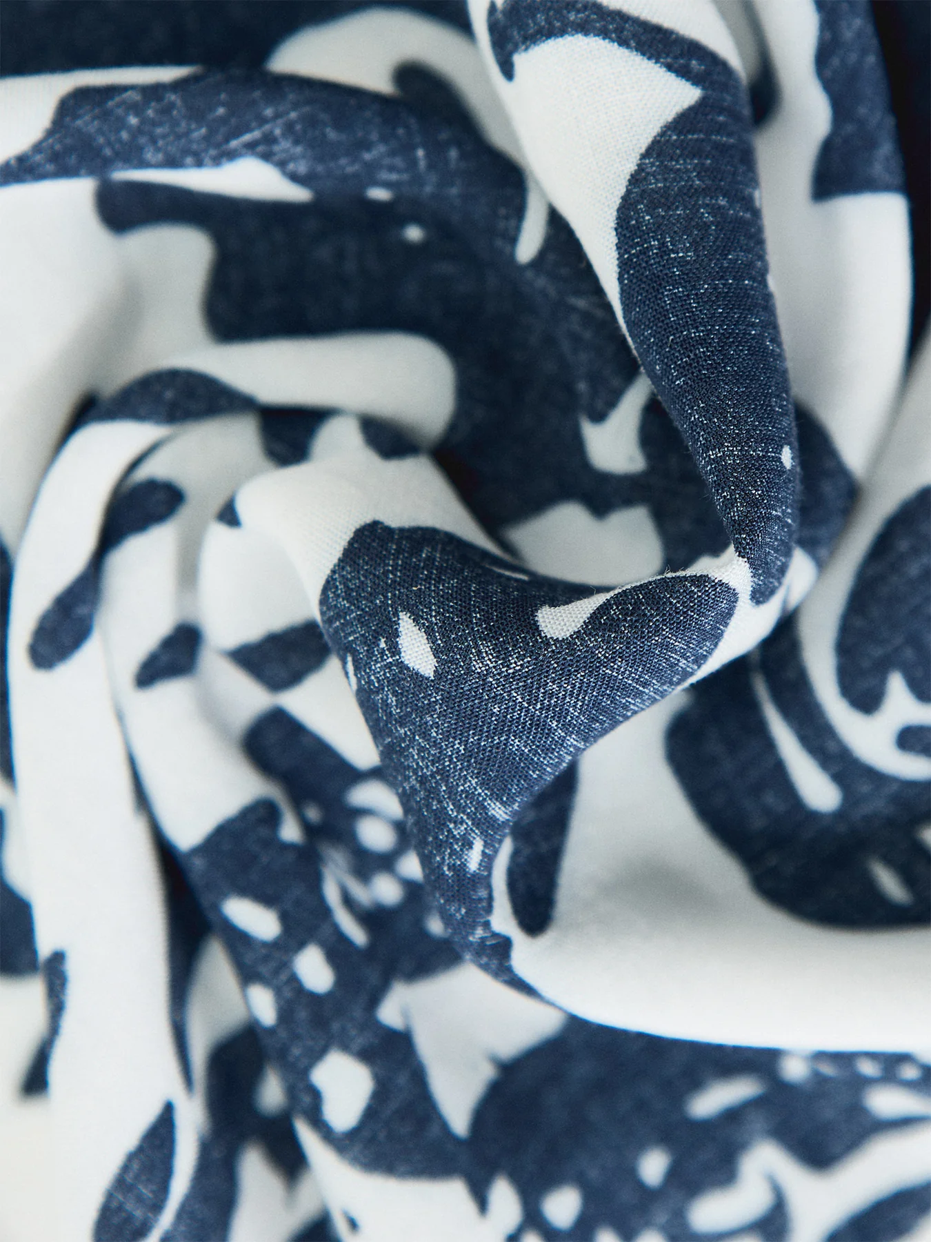 Vestige Bandana Scarf Blue - Image 4