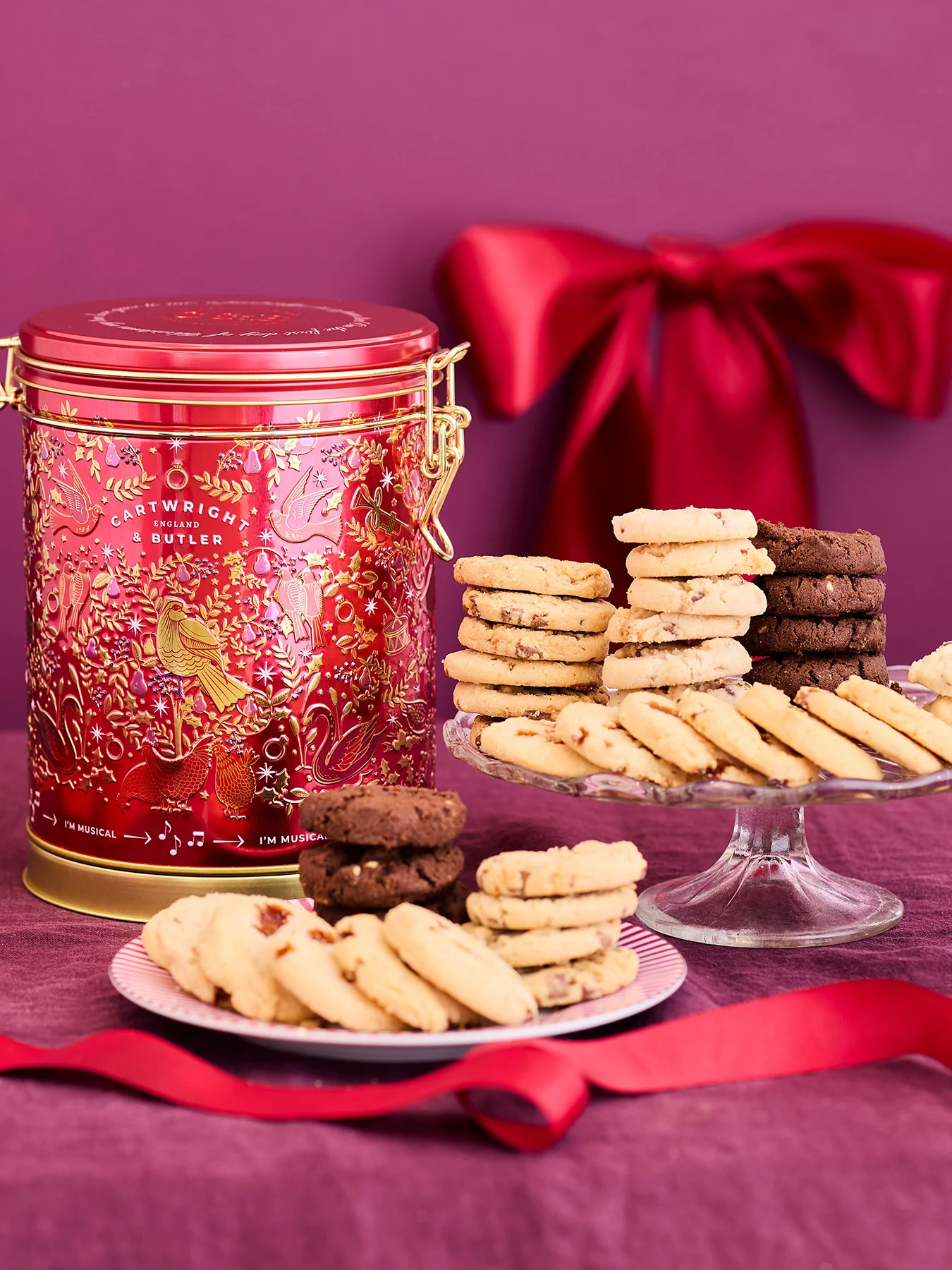12 Days of Christmas Musical Biscuit Barrel 400g - Image 3