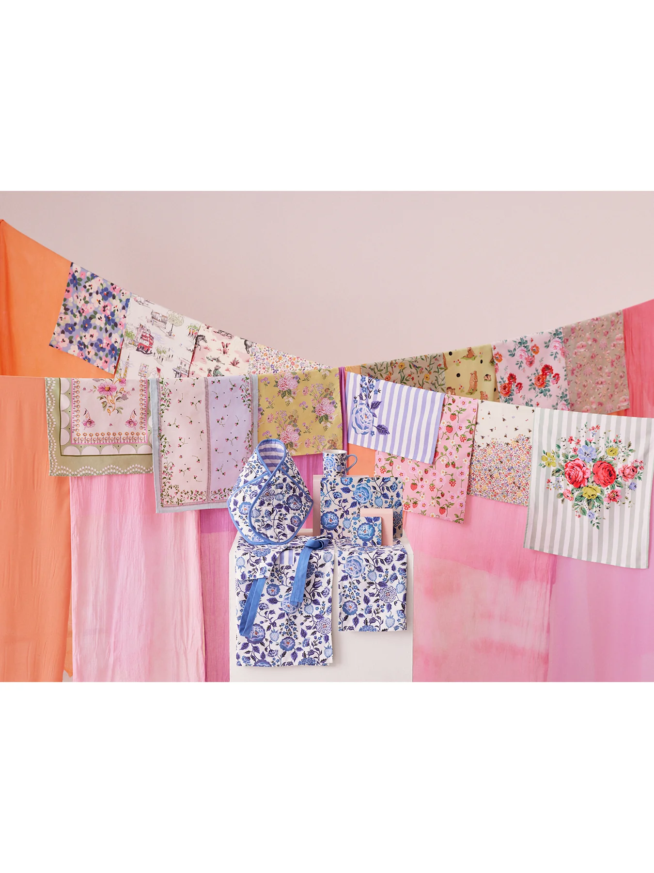 Strawberry Garden Blue Easy Adjust Apron - Image 2