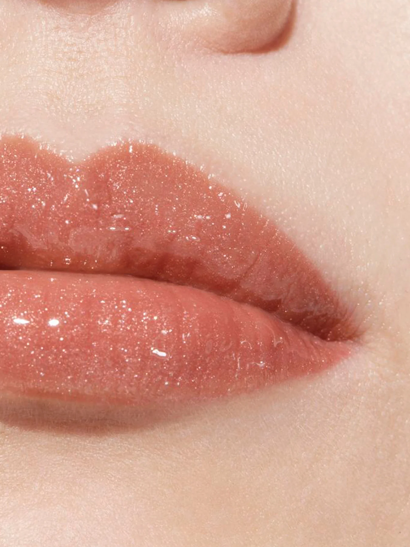 ROUGE COCO GLOSS Moisturising Glossimer - Image 3