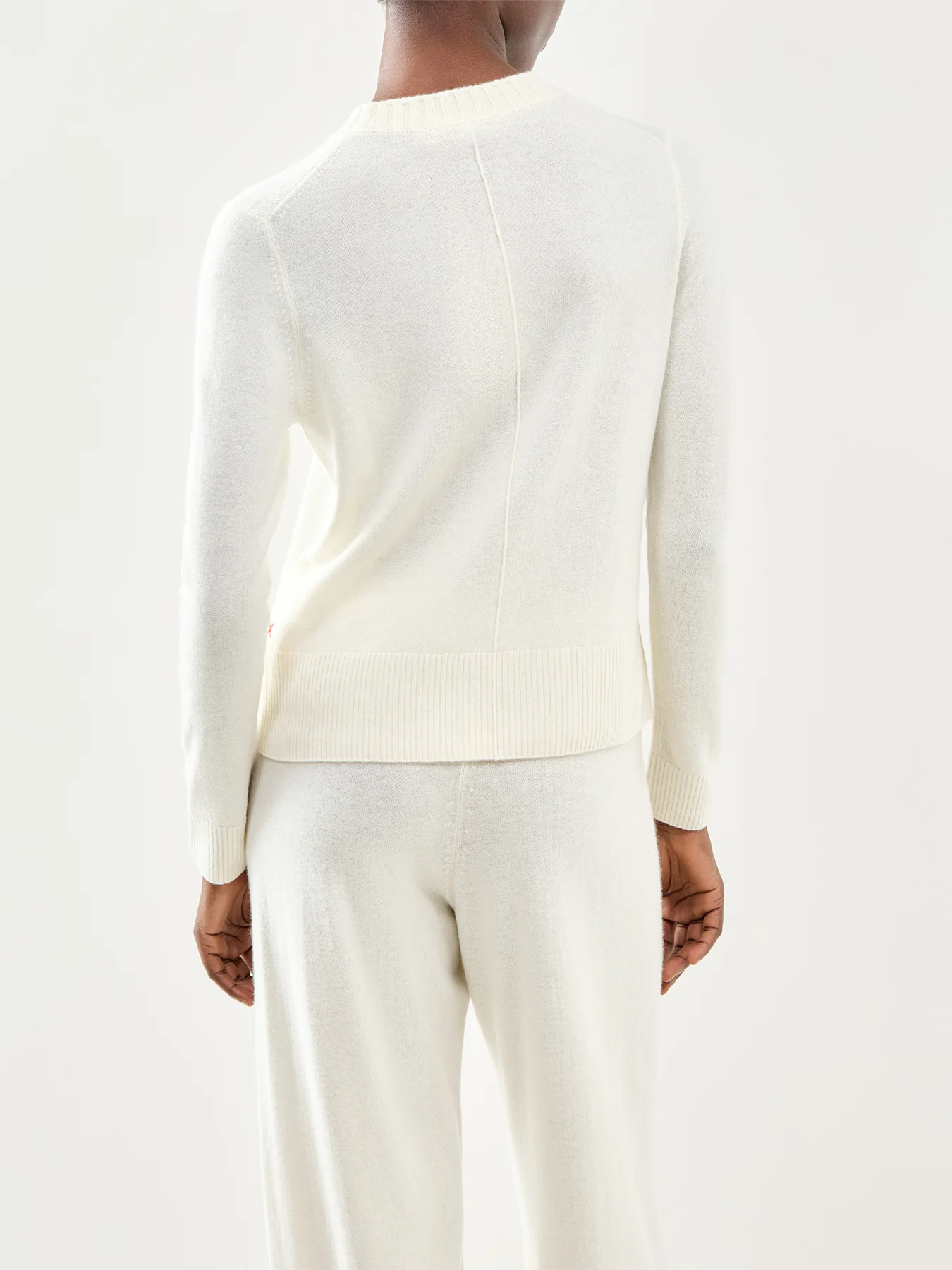 Cropped Sporty Jumper Cream - Image 5