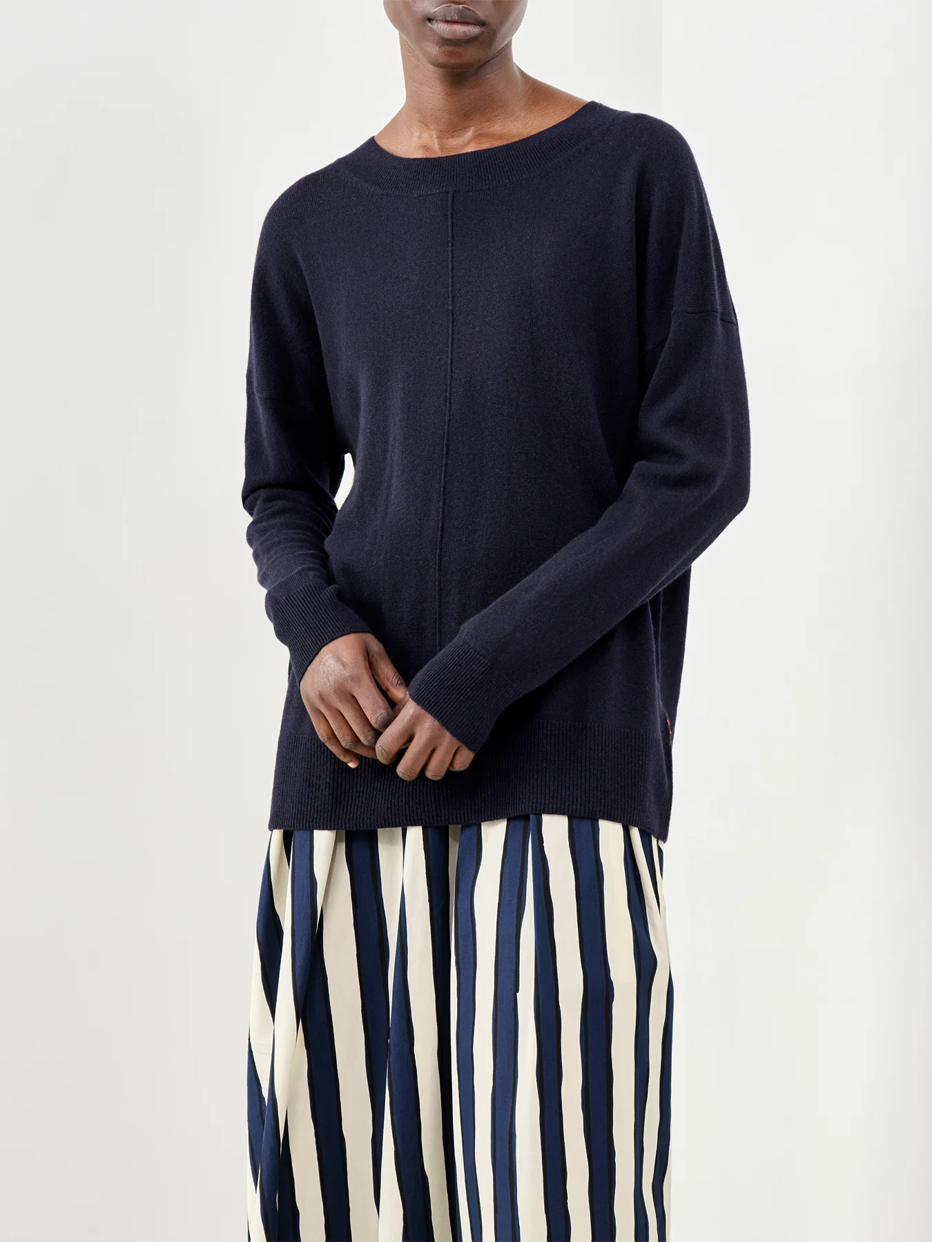 Wide Slouchy Jumper Navy - Image 4