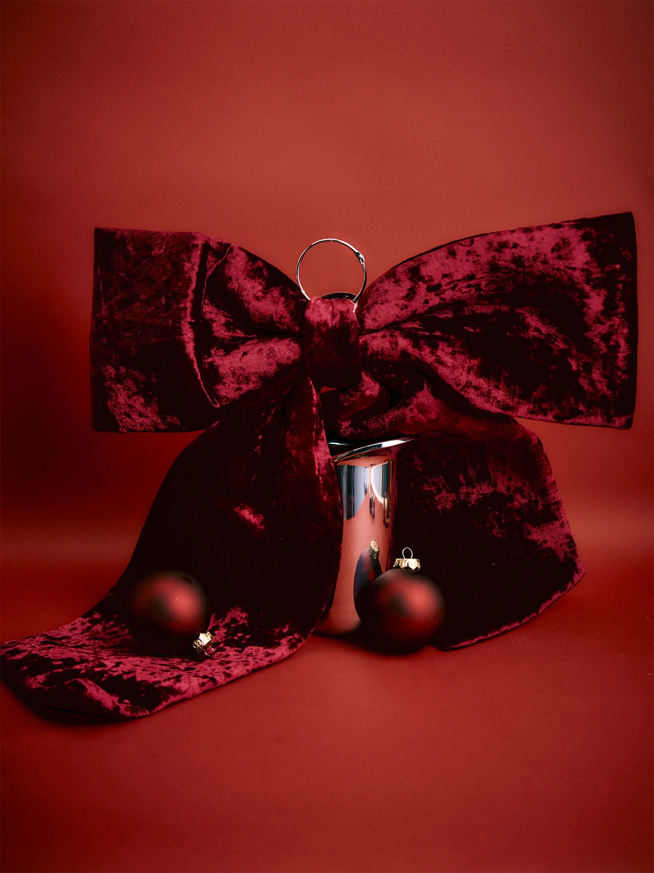 Burgundy Velvet Bow 60cm - Image 2