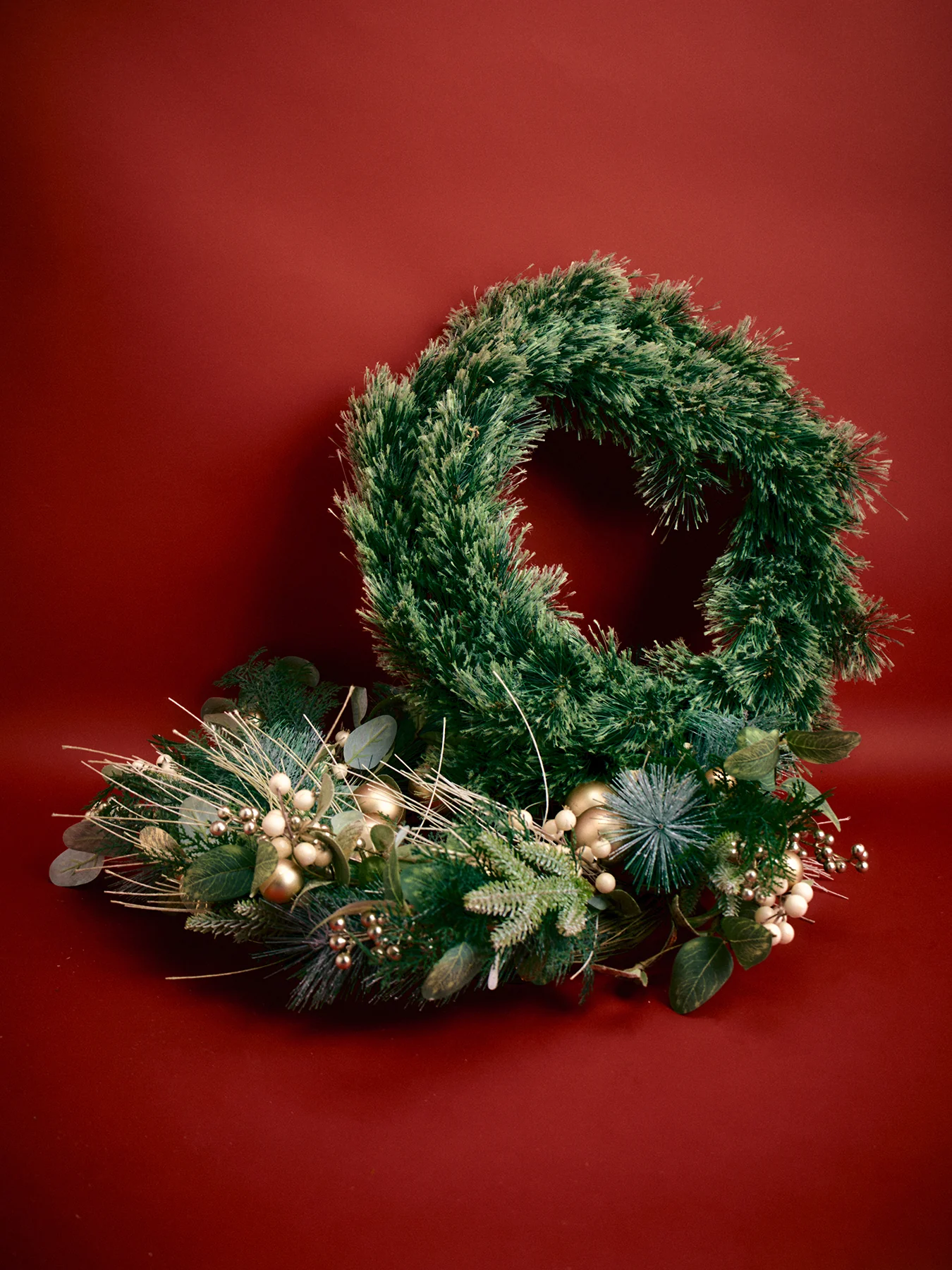 Cashmere Indoor Christmas Wreath - Image 2