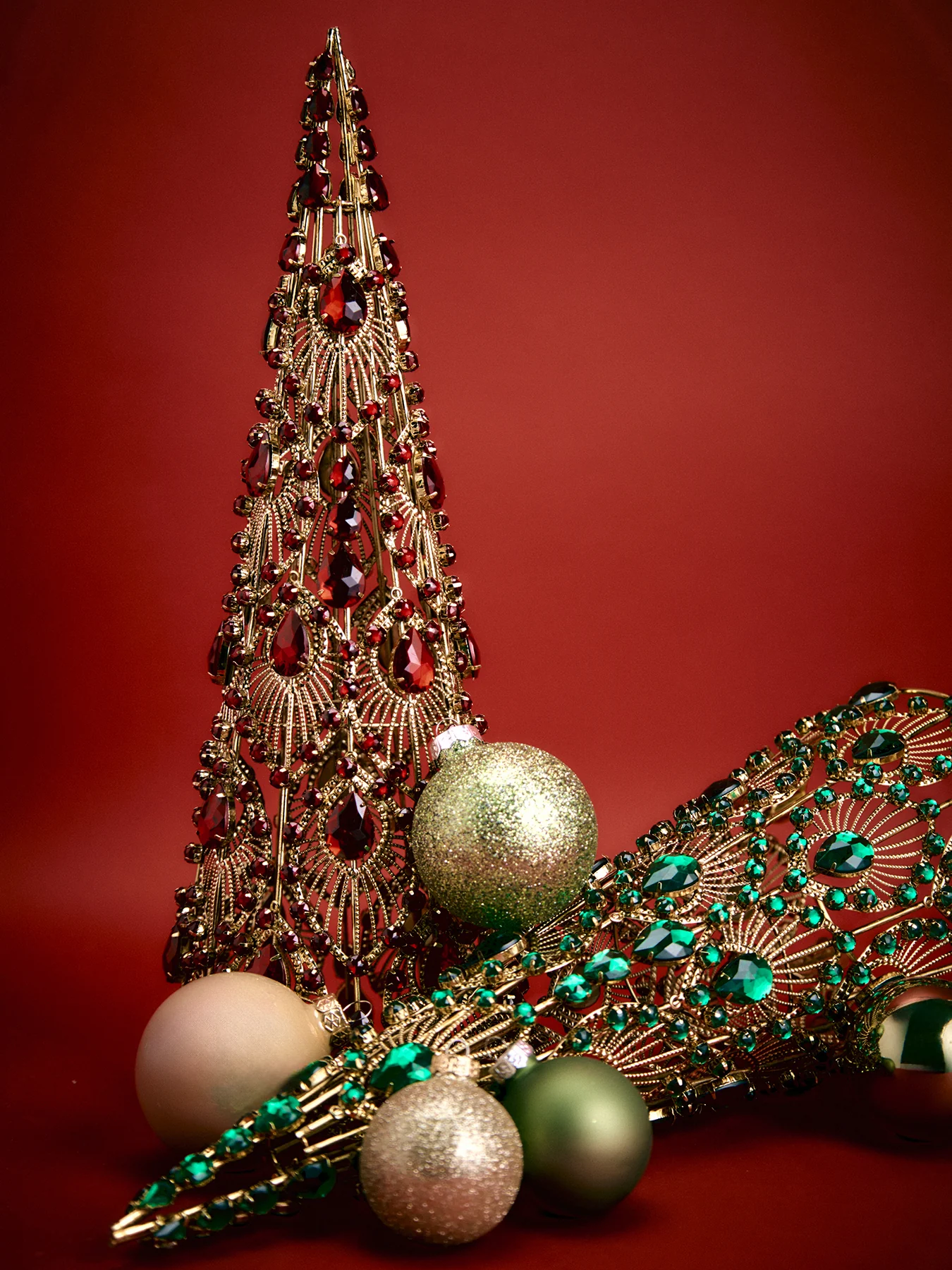 Red Jewel Wire Tree Ornament - Image 2