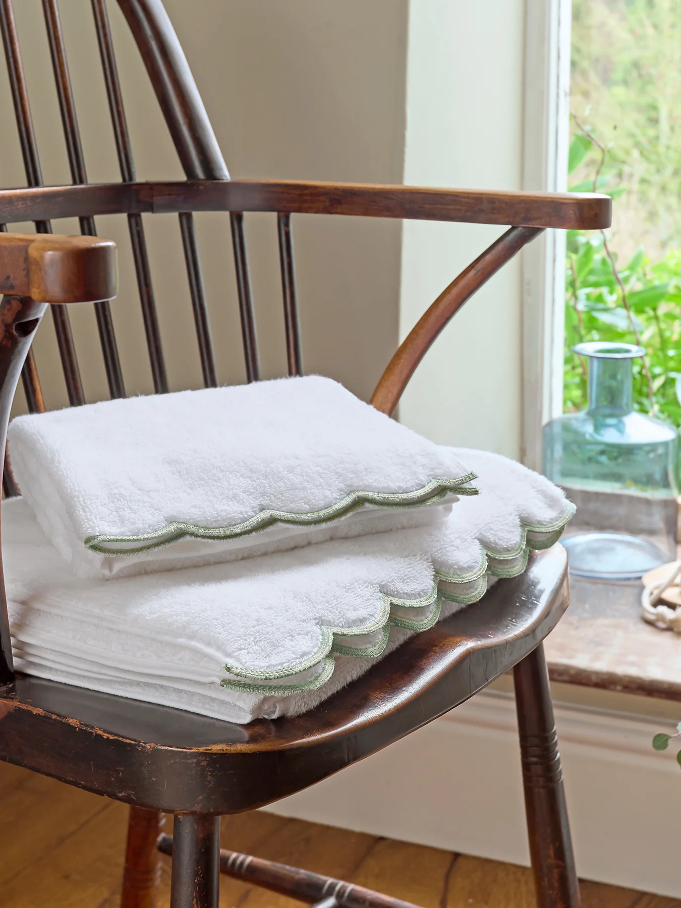 Scallop Edge Towel Green - Image 2