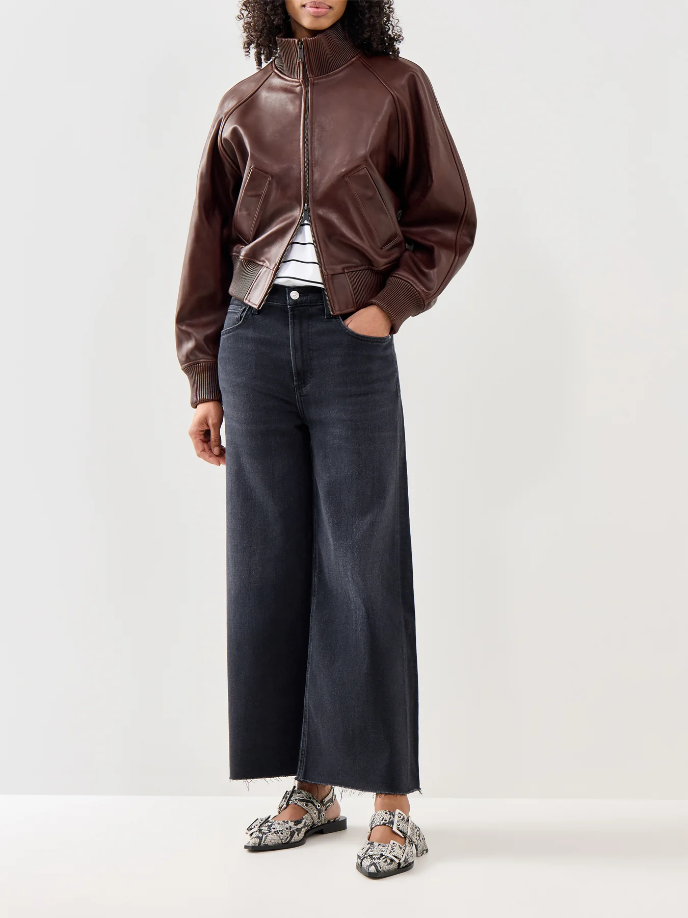 Lyra Wide Leg Crop Jeans Black - Image 2