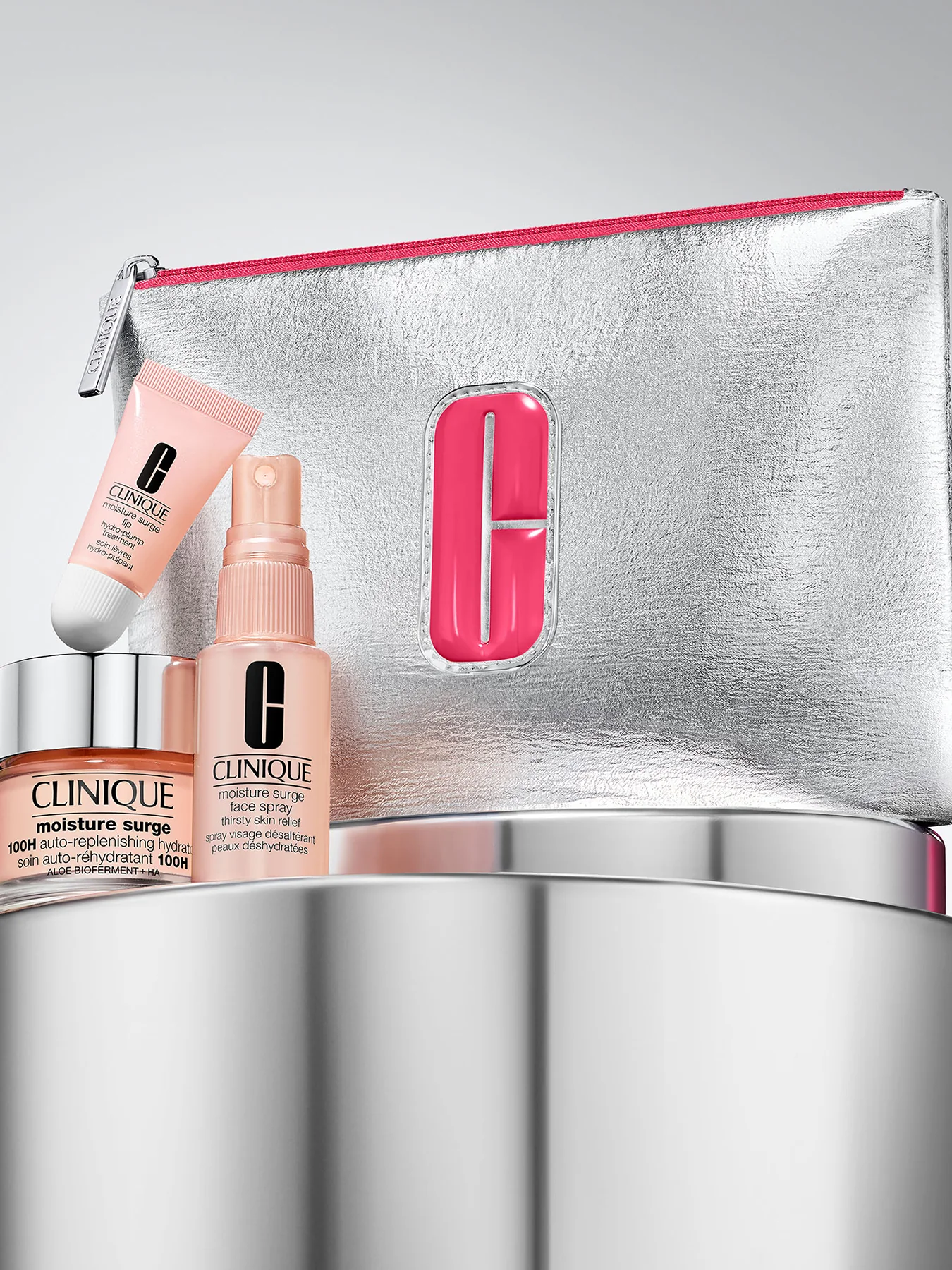 Moisture Surge Megastars Gift Set - Image 2