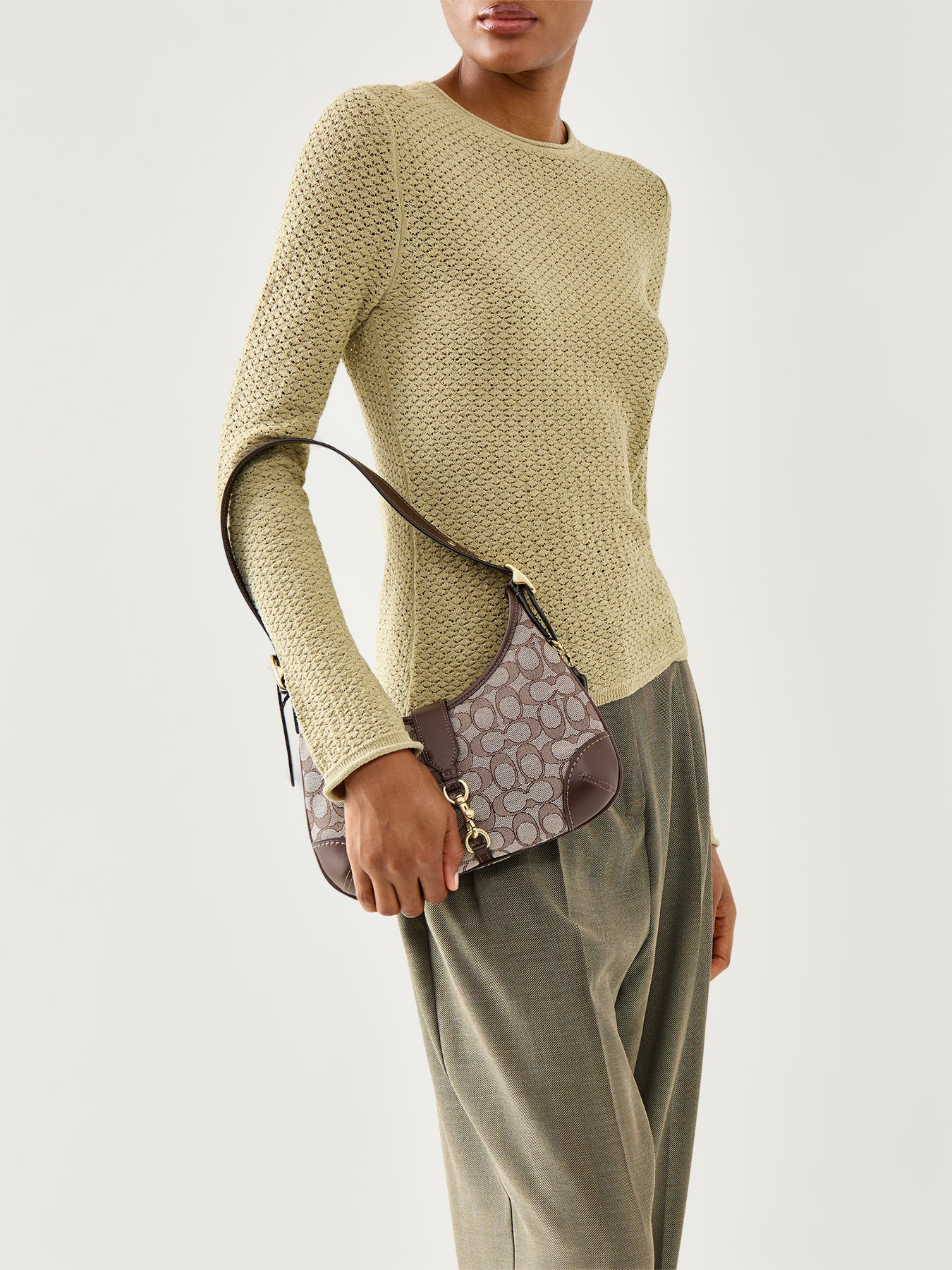 The Coach Originals Signature Jacquard Hamptons Hobo Maple - Image 2
