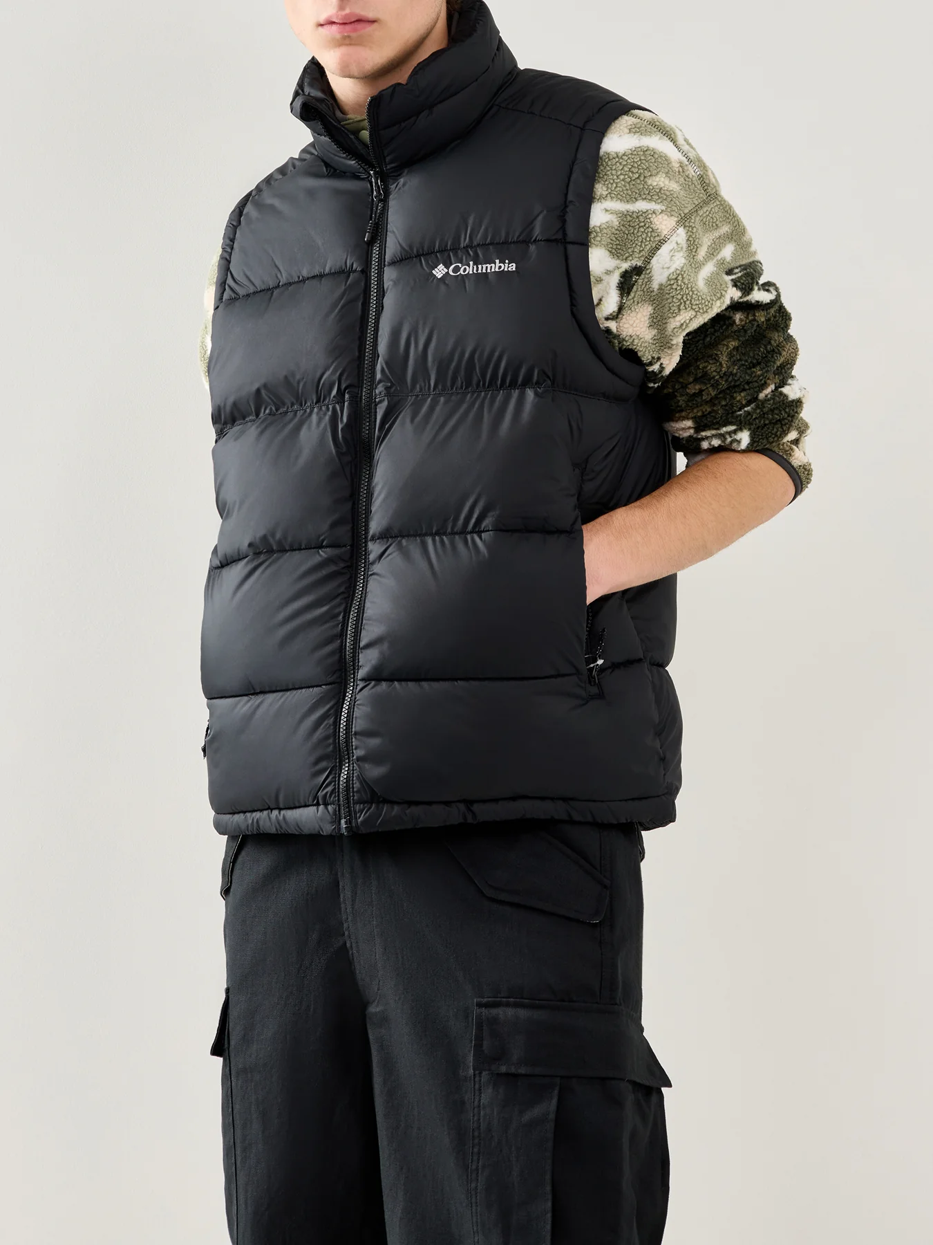 M Pike Lake II Vest-Black - Image 4