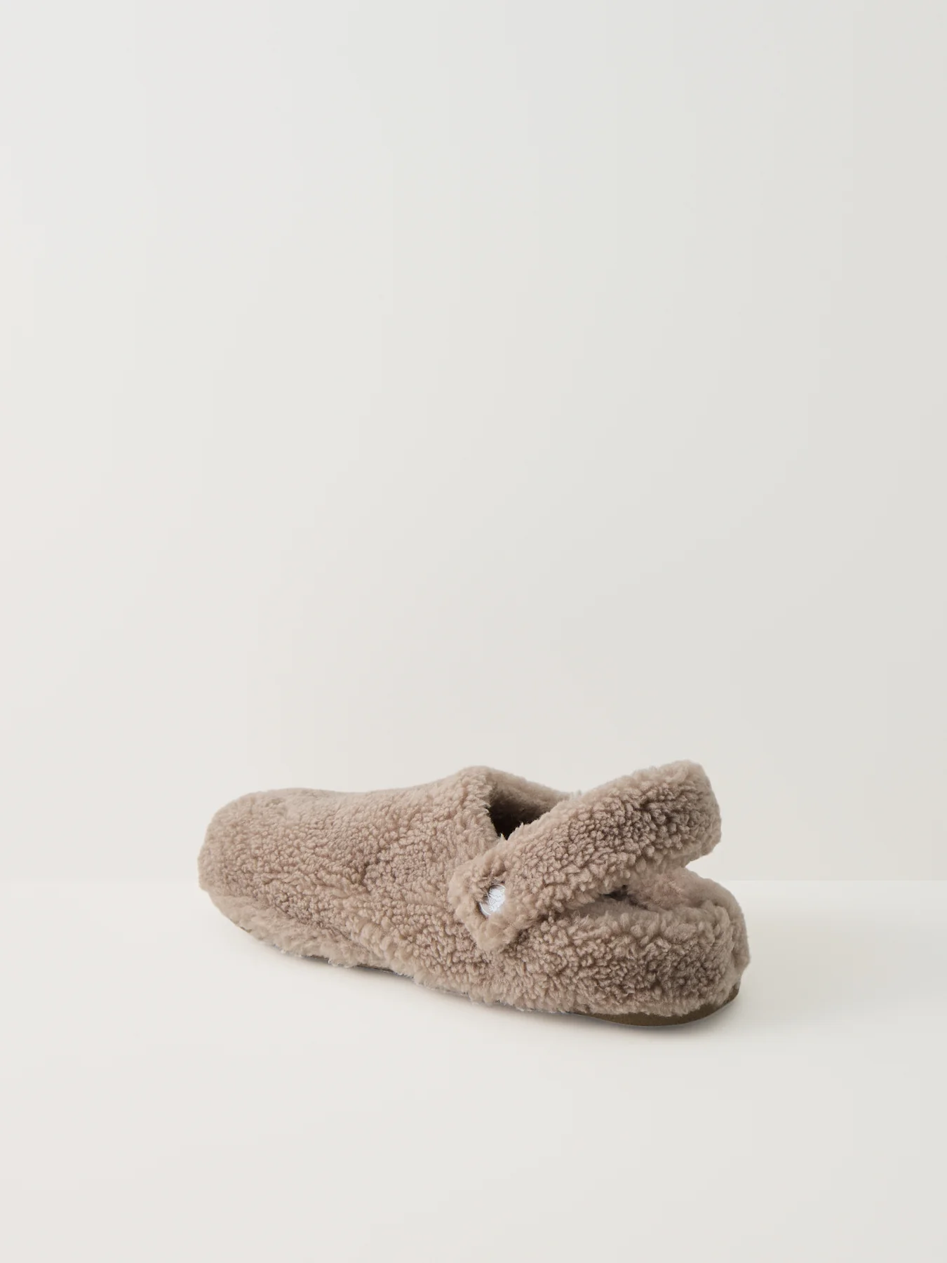 Classic Cozzzy Slipper Beige - Image 3