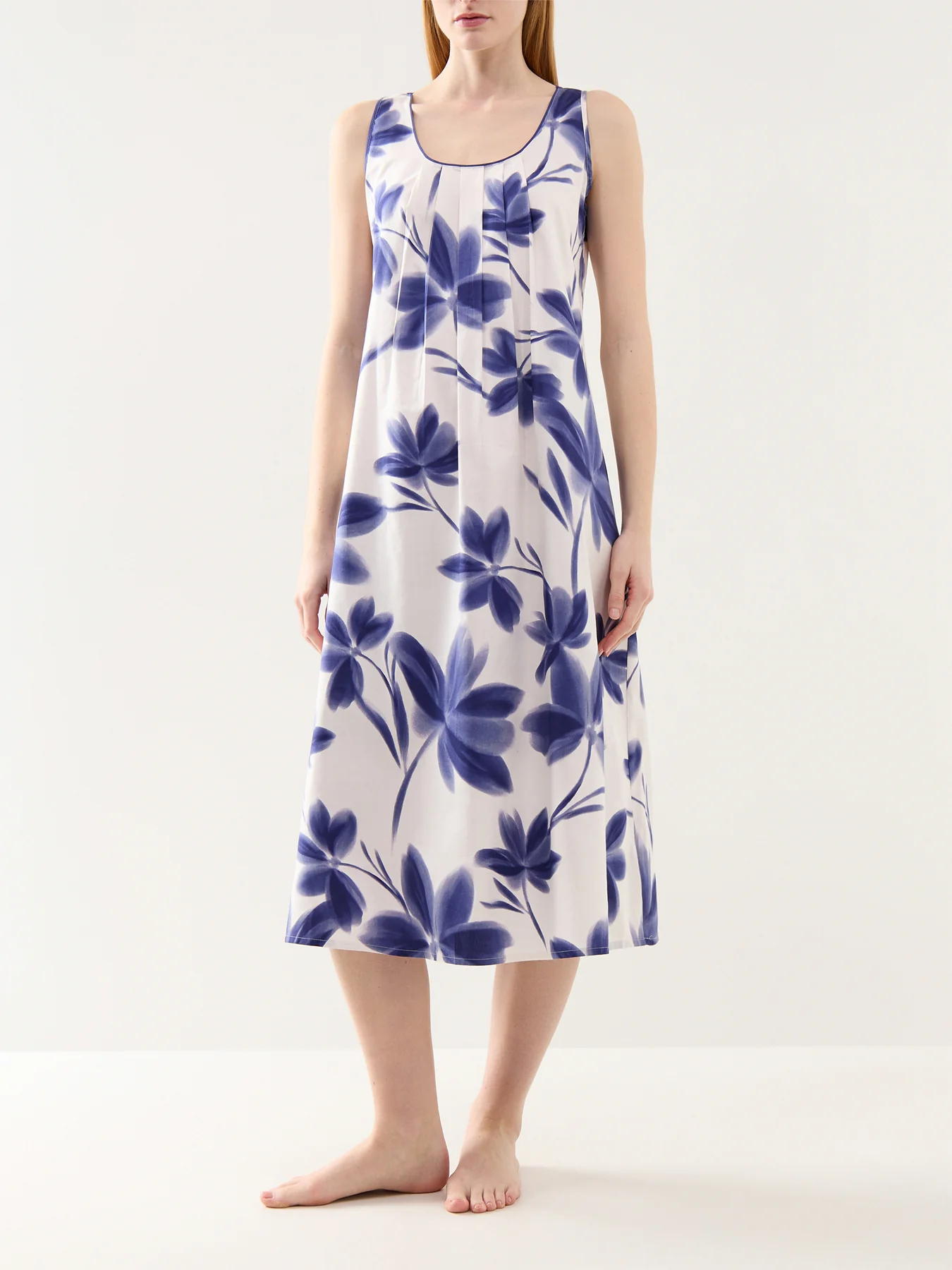Navy Floral Print Bus Long Nightdress - Image 2