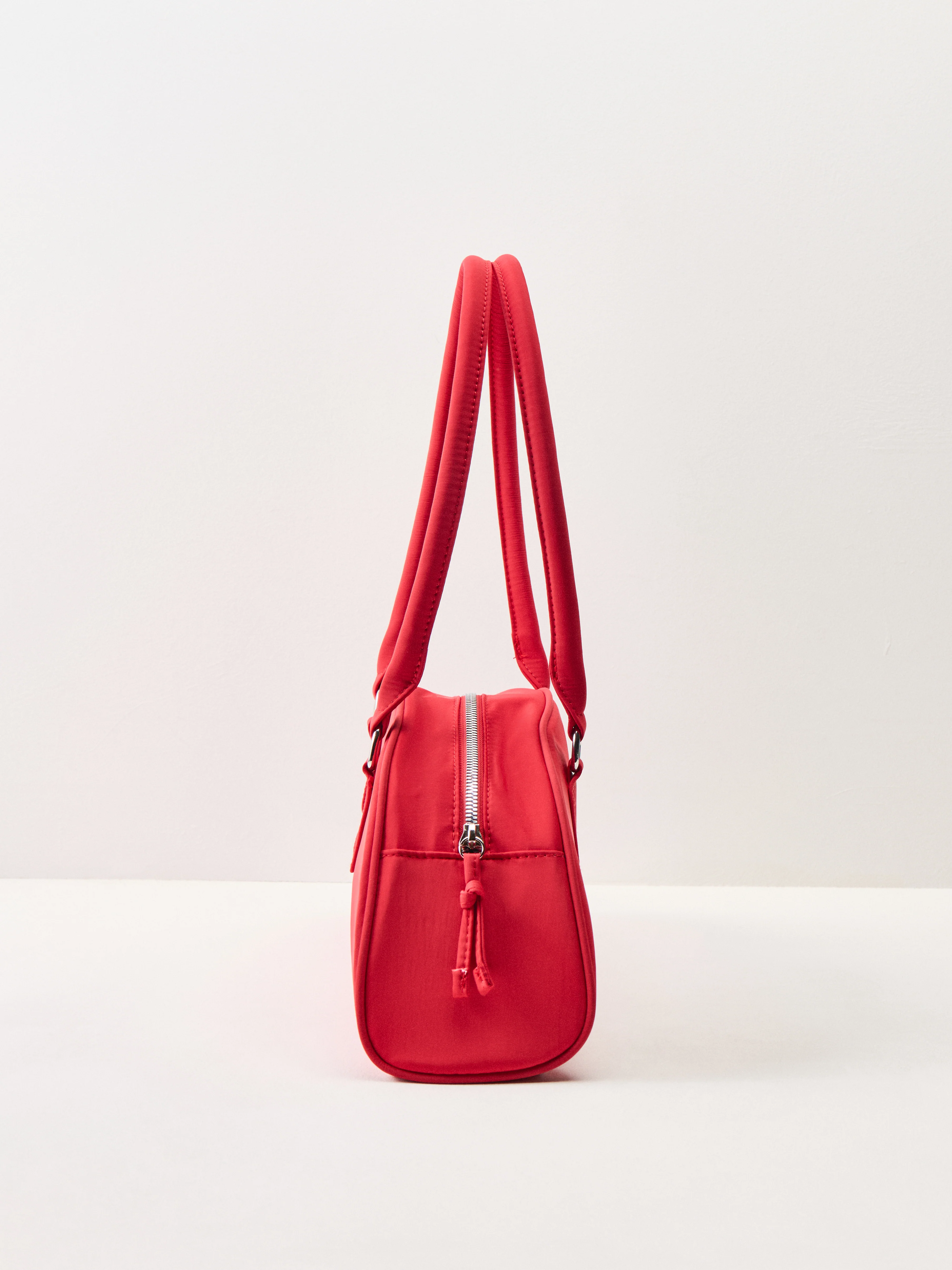 Berta Bowler Bag Red - Image 4
