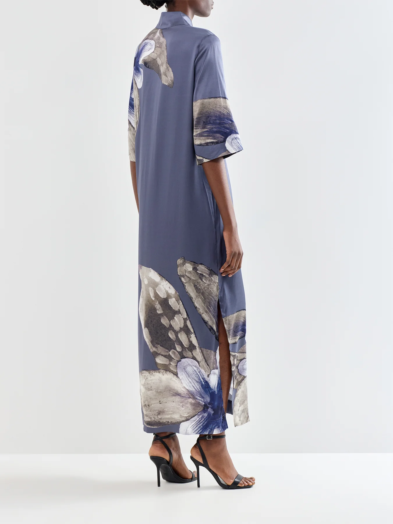 Helga Silk Kimono Dress Grey - Image 5