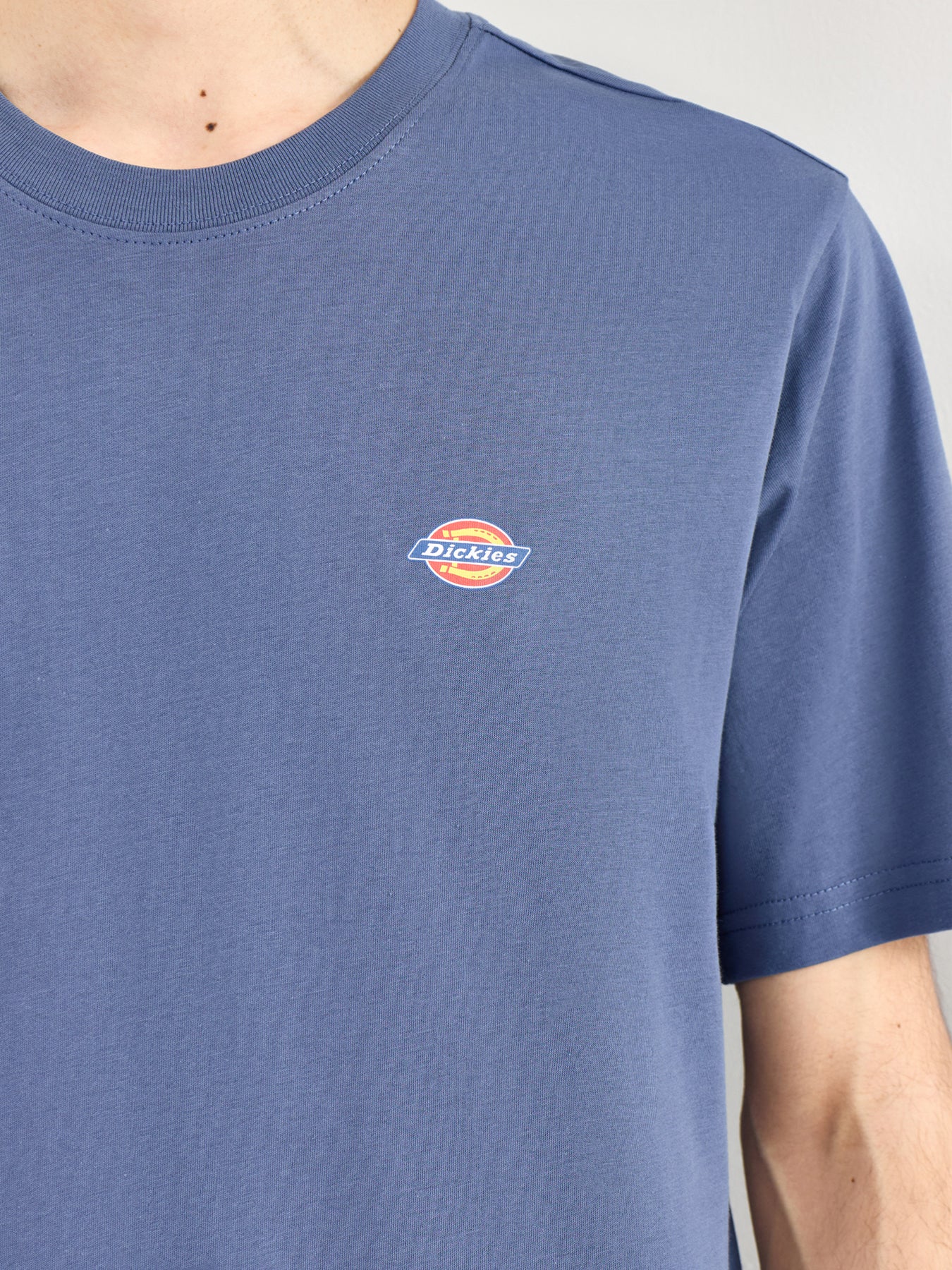 Mapleton T-Shirt Blue - Image 3