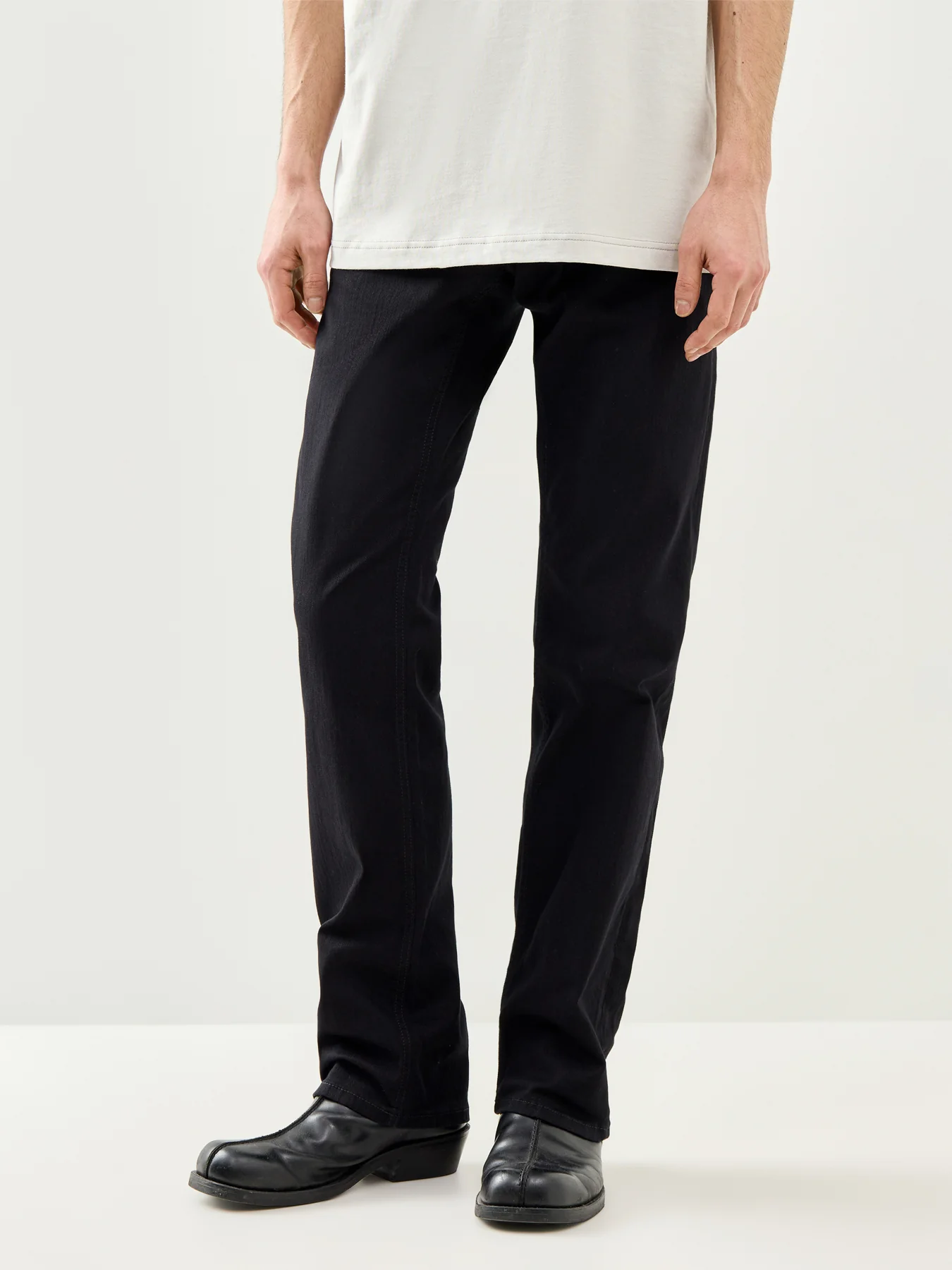 Diesel 1985 Larkee Tapered Fit Jeans in Black - Image 4
