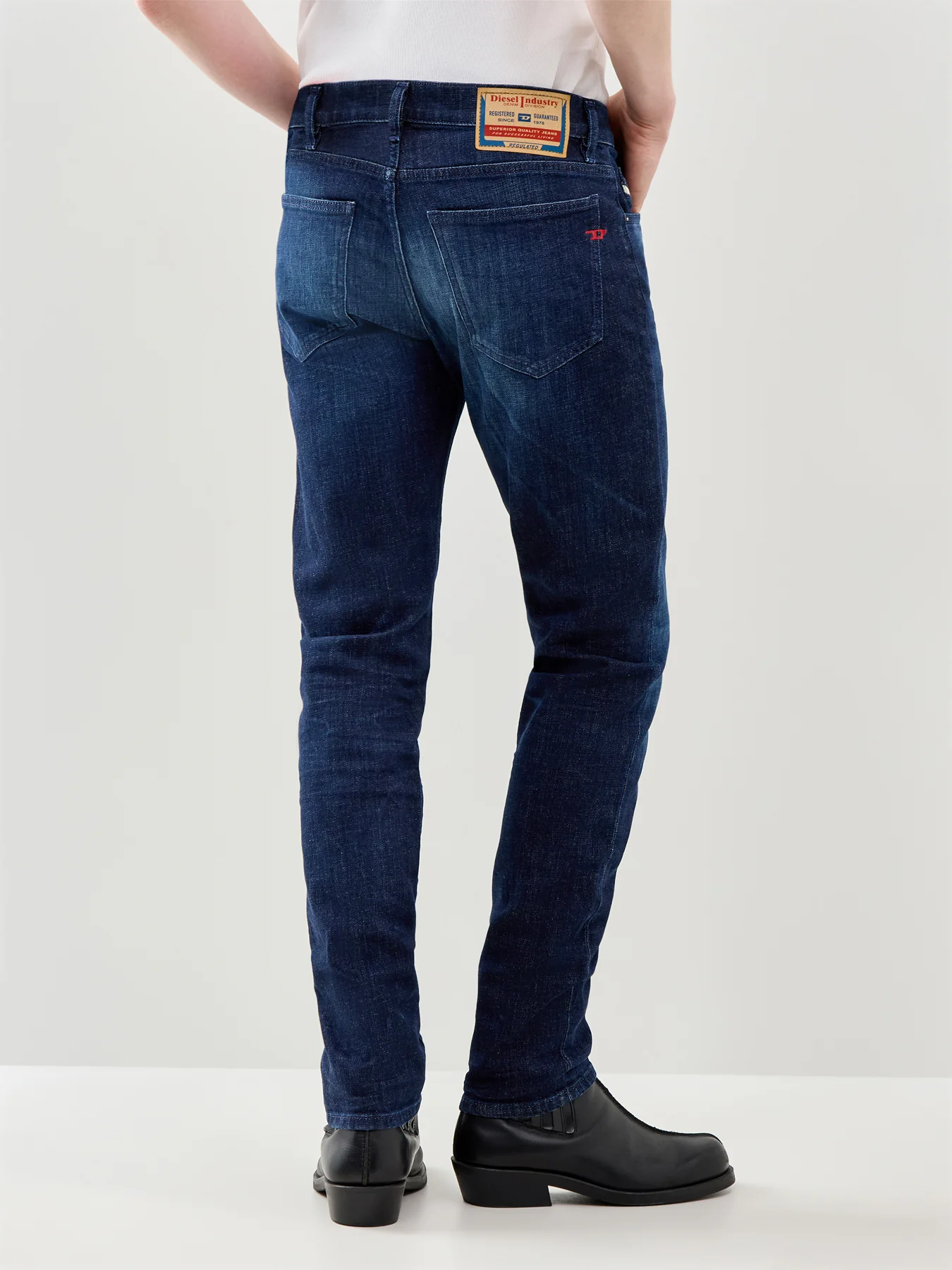2019 D-Strukt Slim Fit Jeans Blue - Image 5