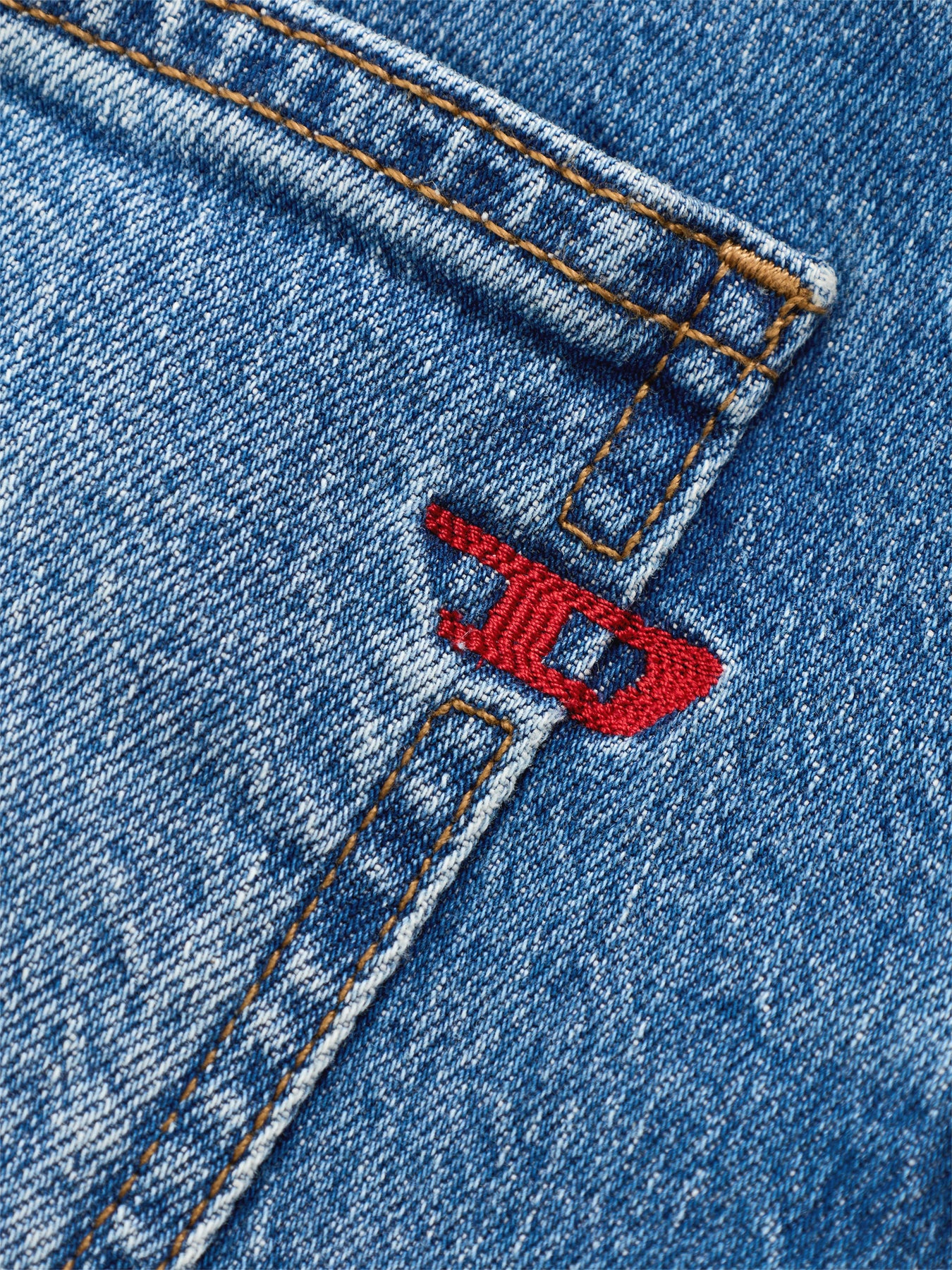 2019 D-Strukt Slim Fit Jeans Blue - Image 3