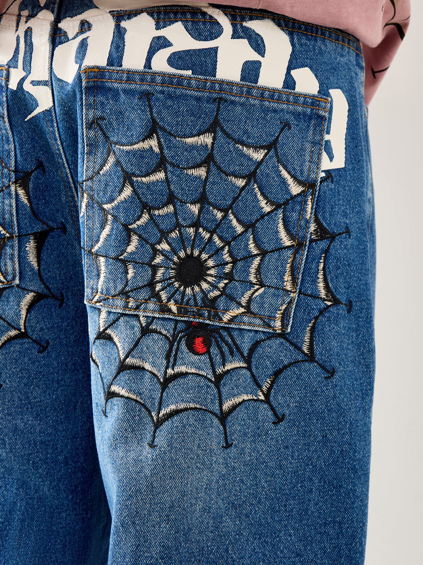 Black Widow Oversized Jeans Blue - Image 3