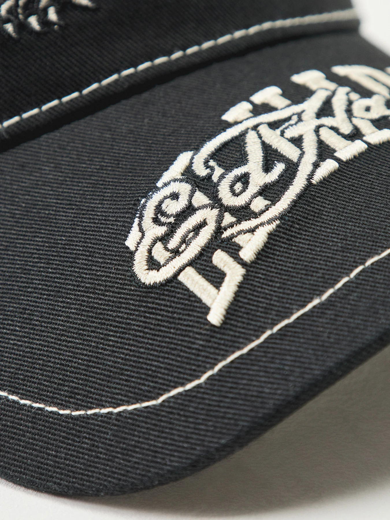 Graphic Panel Cap Black - Image 3