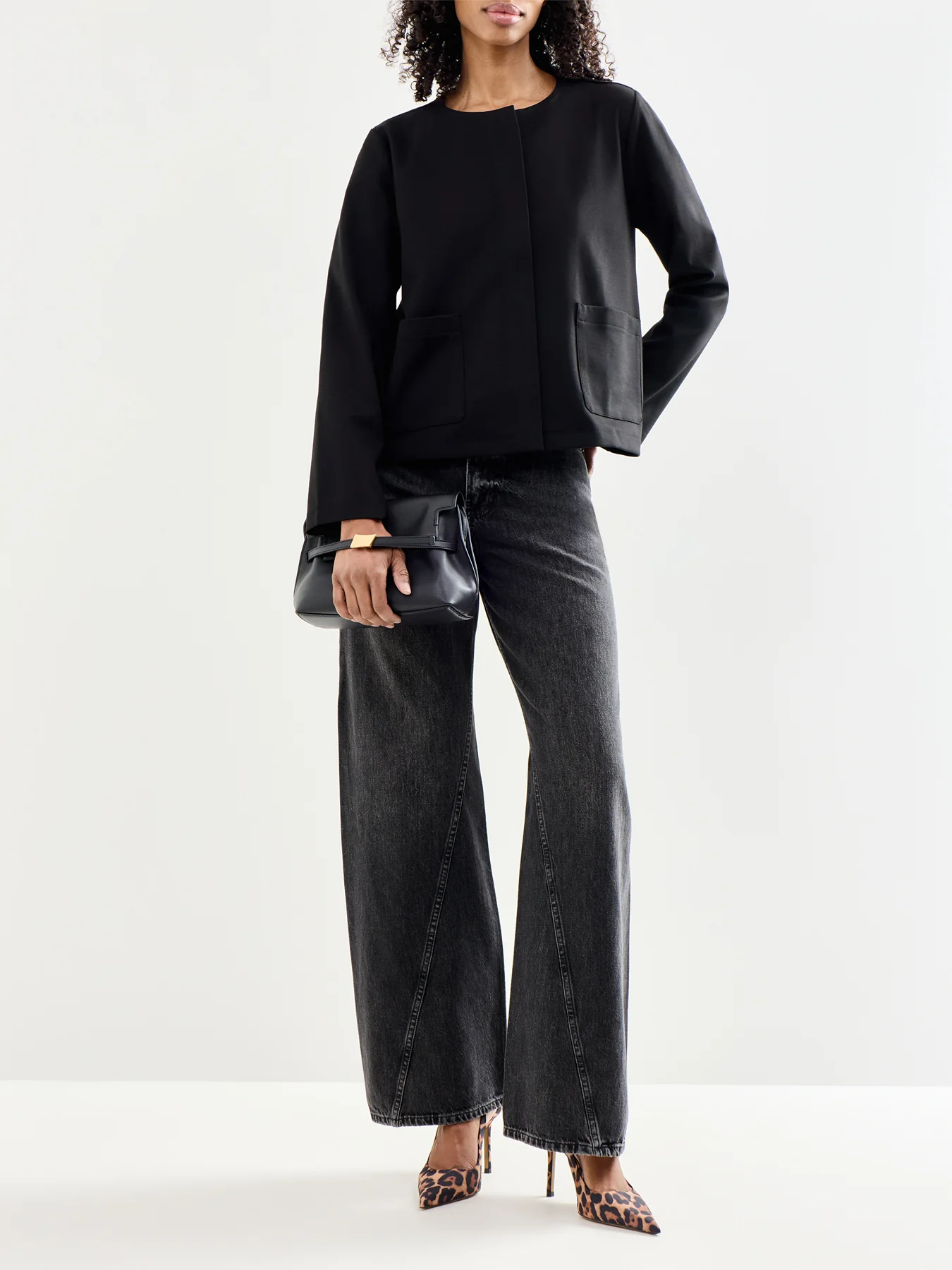 Round Neck Jacket Black - Image 2