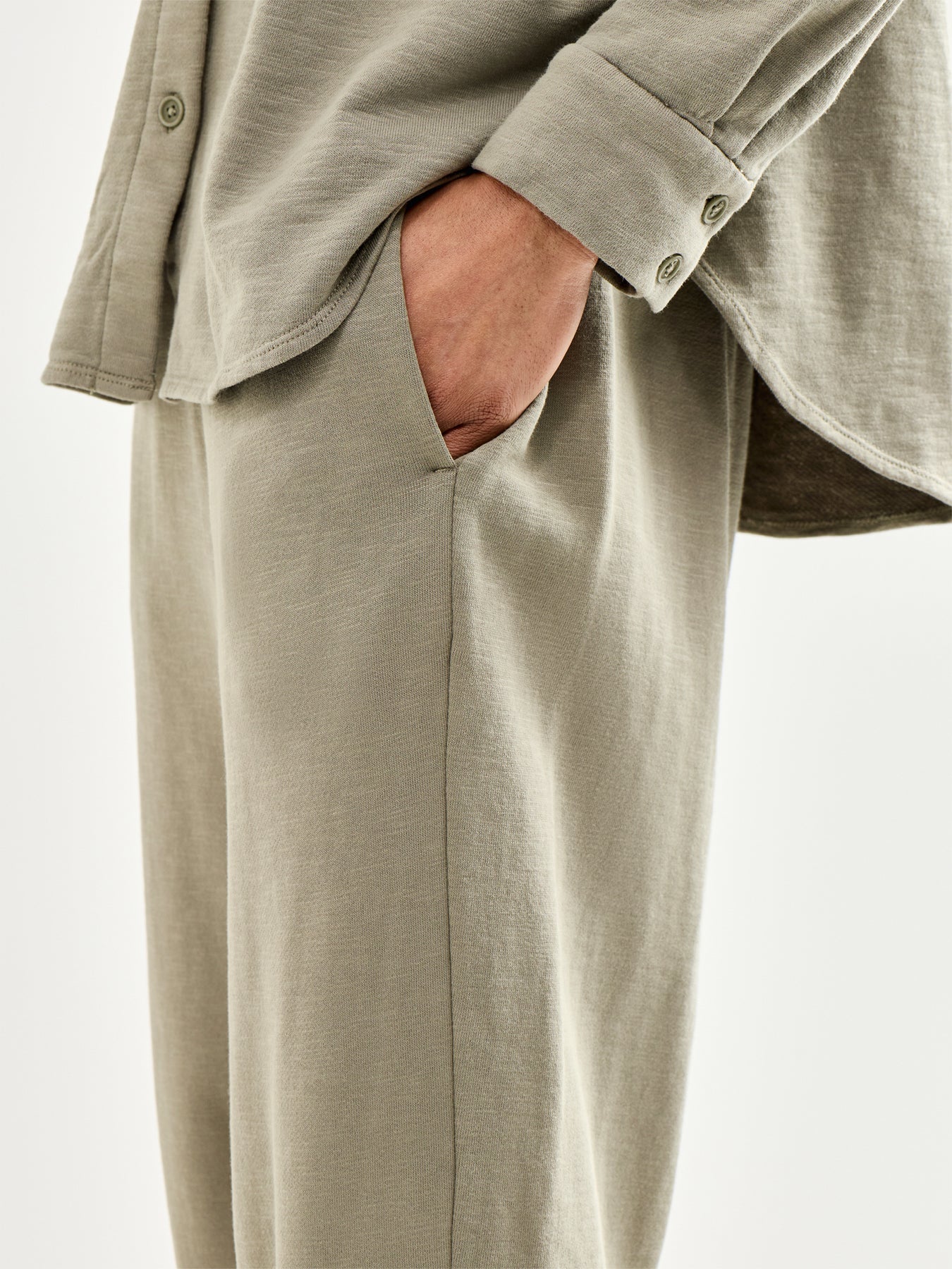 Slouch Ankle Pant Khaki - Image 3