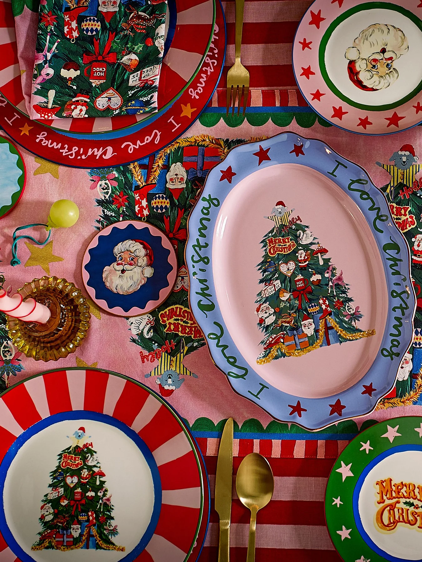 Fabulously Festive Set of 4 Cake Plates - Image 3