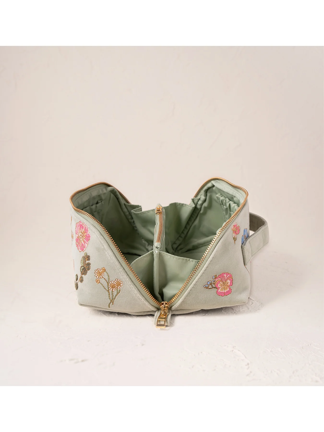 Pressed Flowers Open Flat Makeup Bag Sage - Image 2