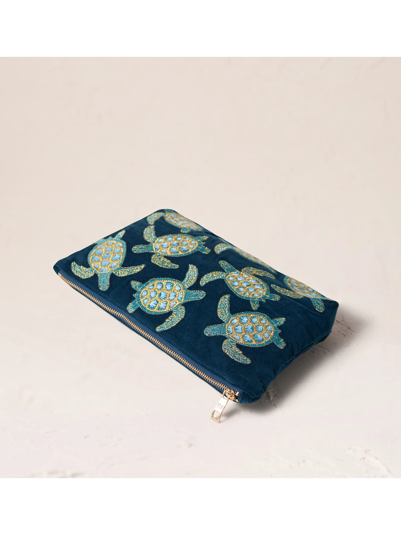 Swimming Turtle Velvet Everyday Pouch Marine Navy - Image 3