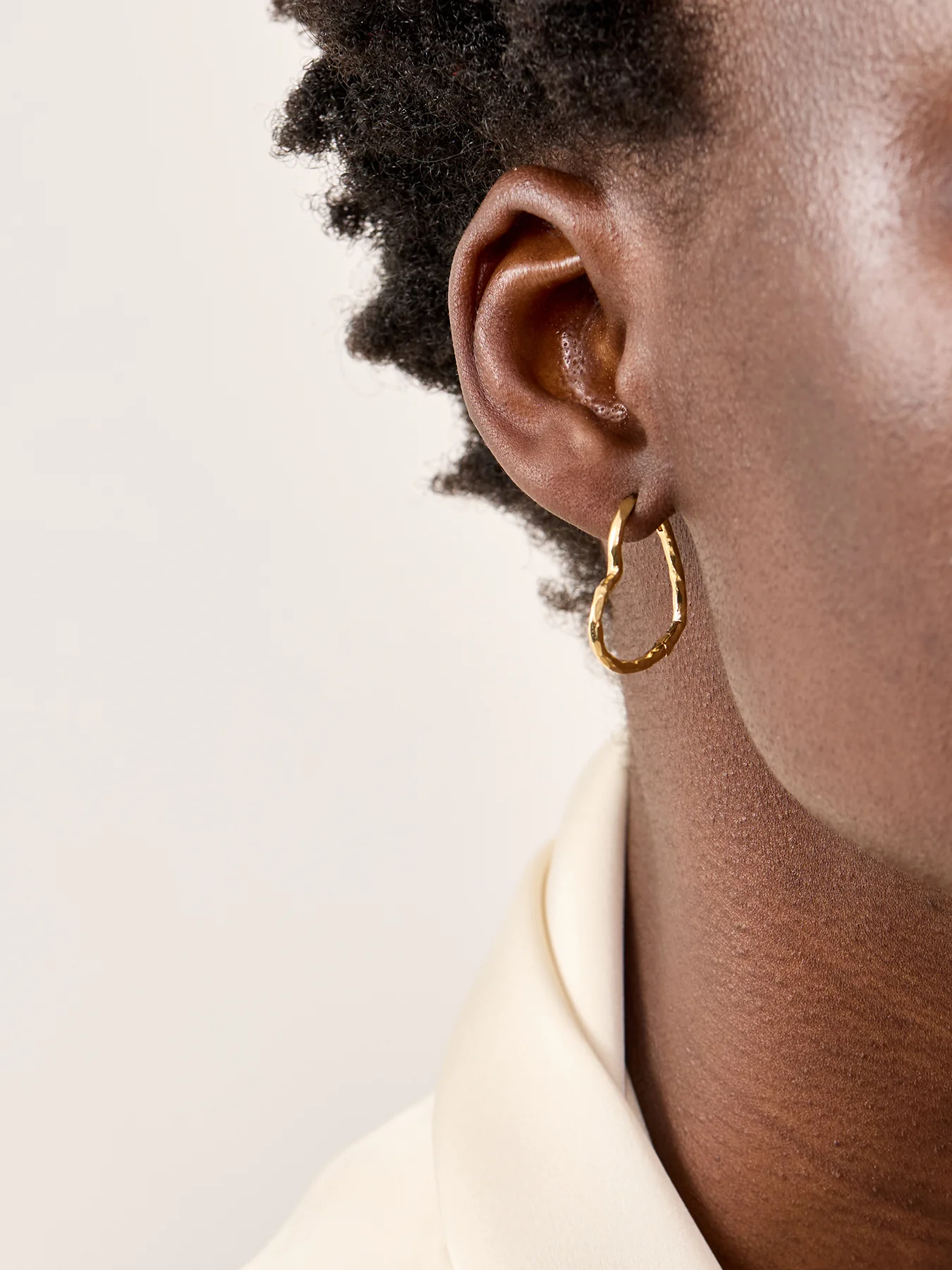 Organic Heart Hoop Earrings Gold - Image 2