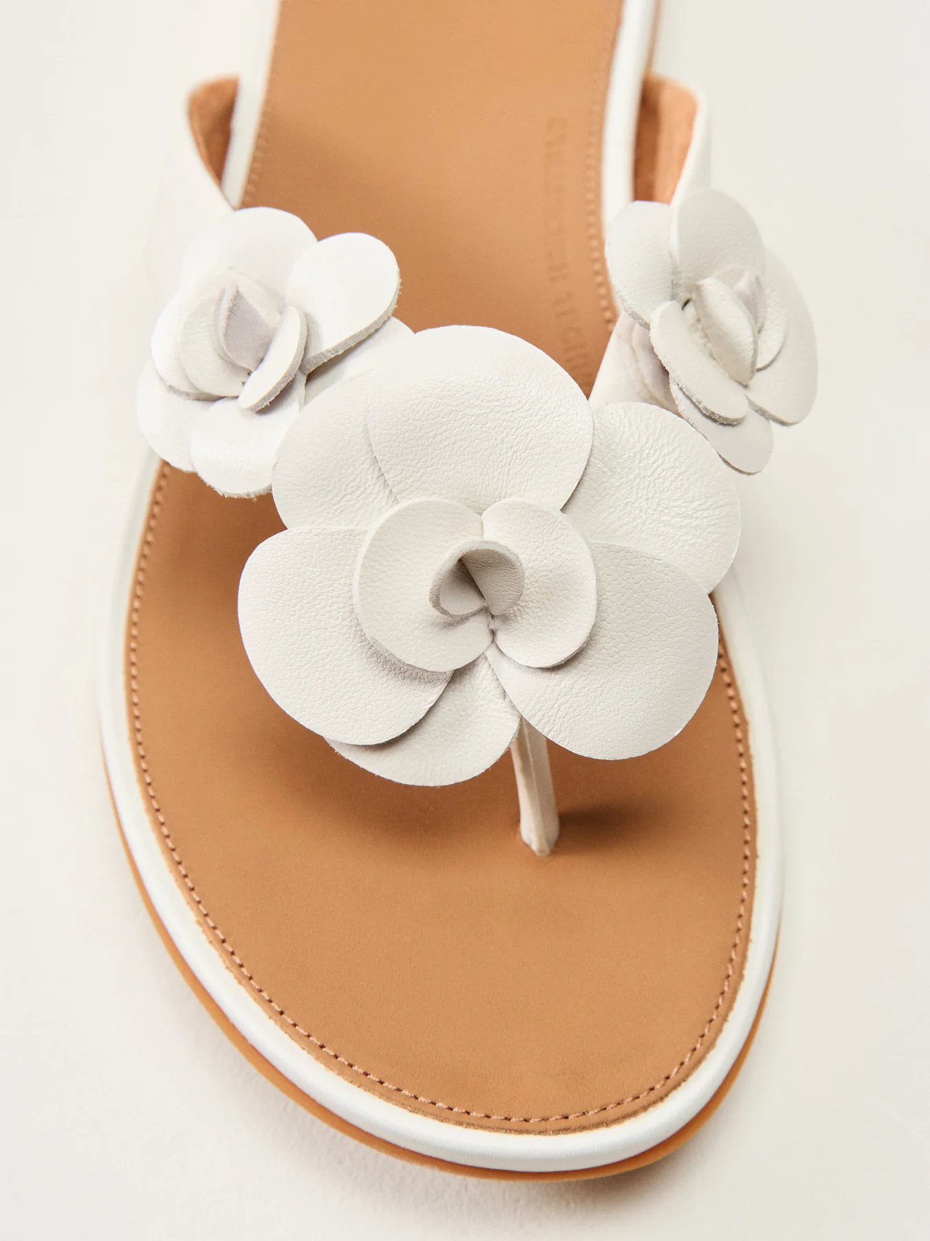 Floral Leather Flip-Flops White - Image 3