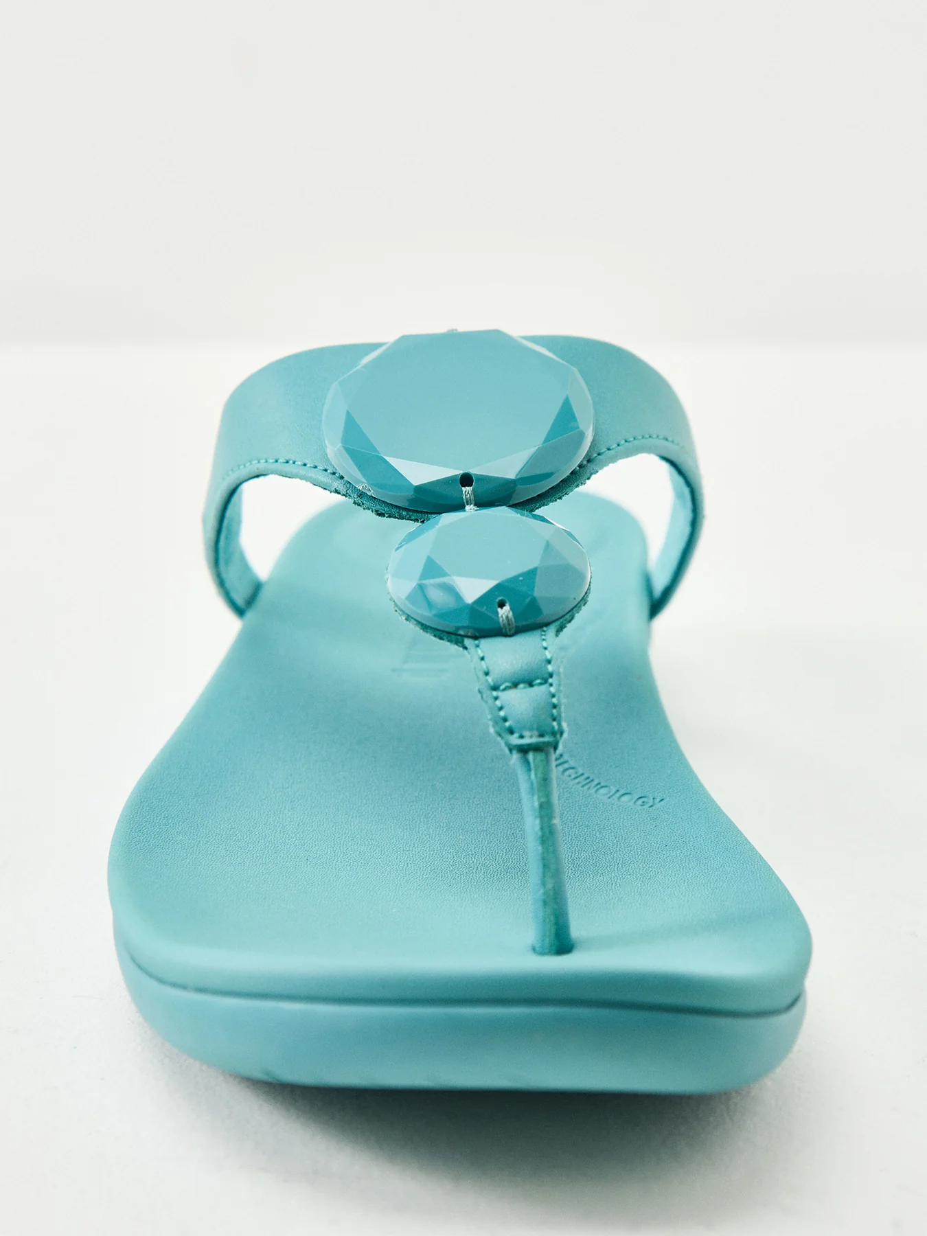 Solay Glossy-Disc Toe-Post Sandals Blue - Image 3
