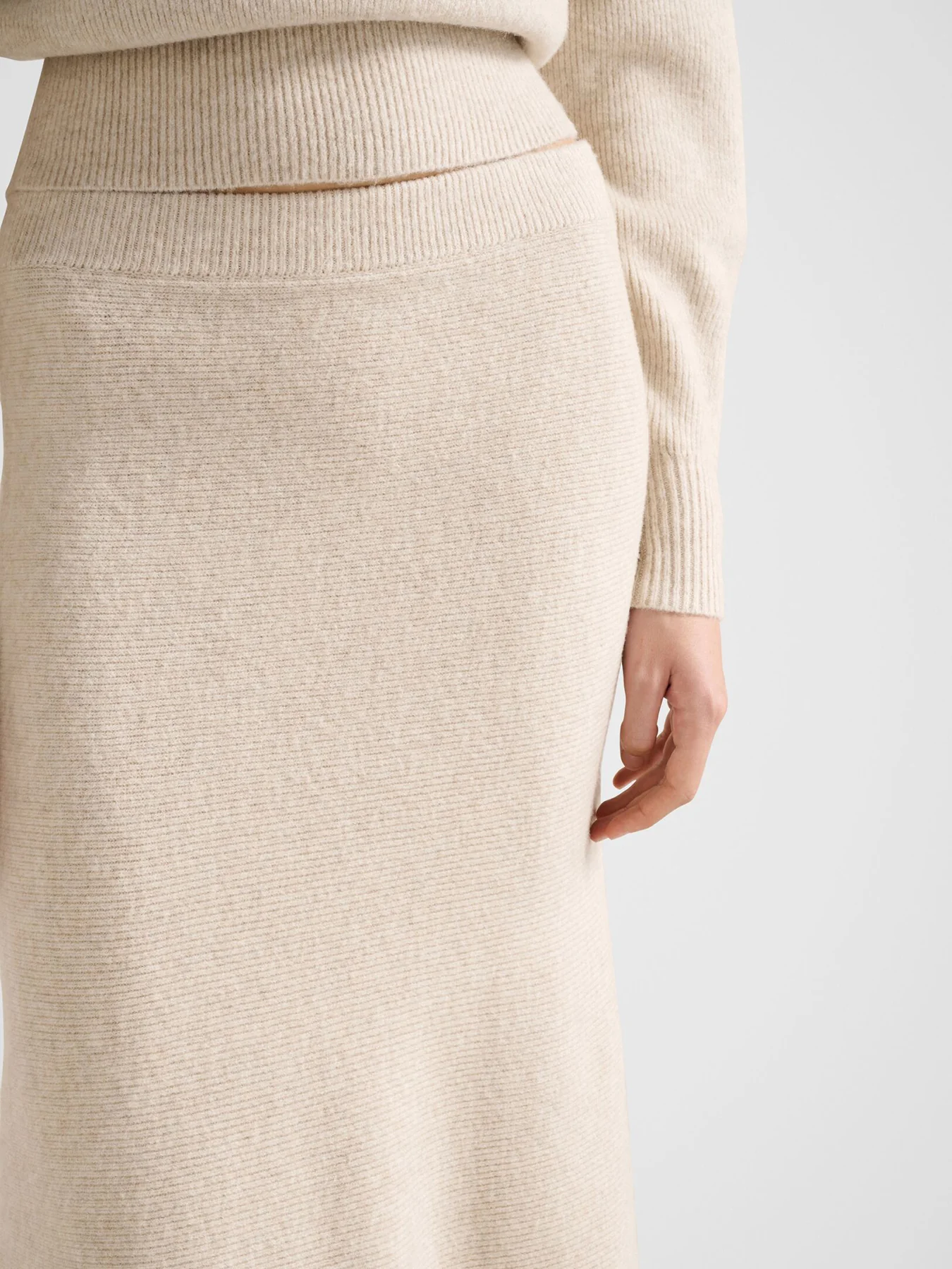 Cora Knitted Midi Skirt Nude - Image 5