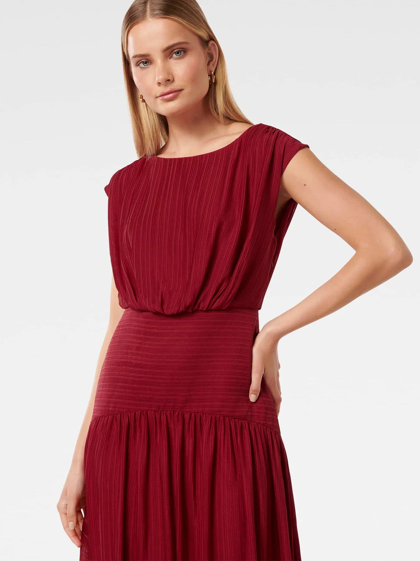 Lila Crinkle Maxi Dress Red - Image 4