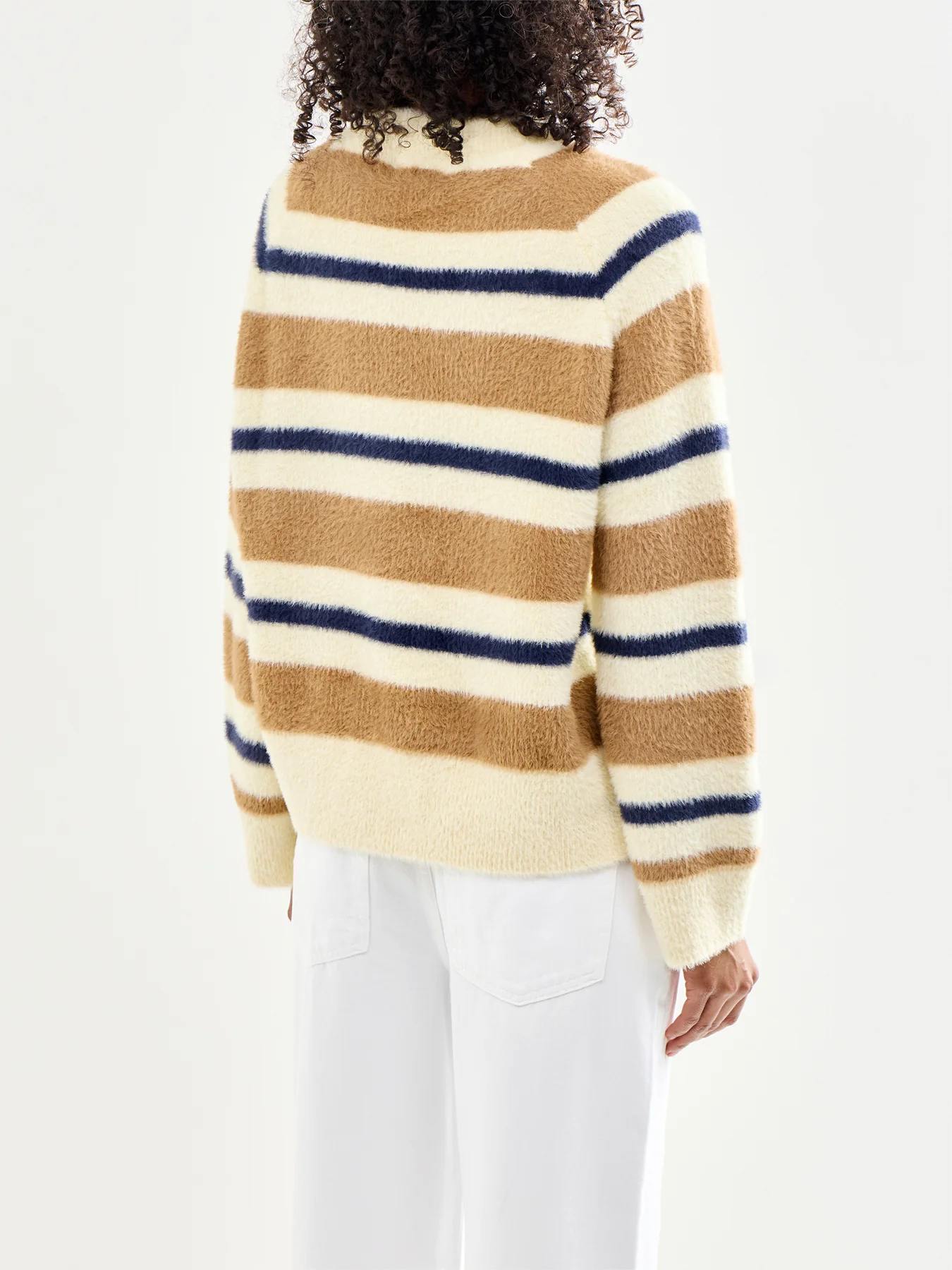 Himalayen Sweater - Image 5