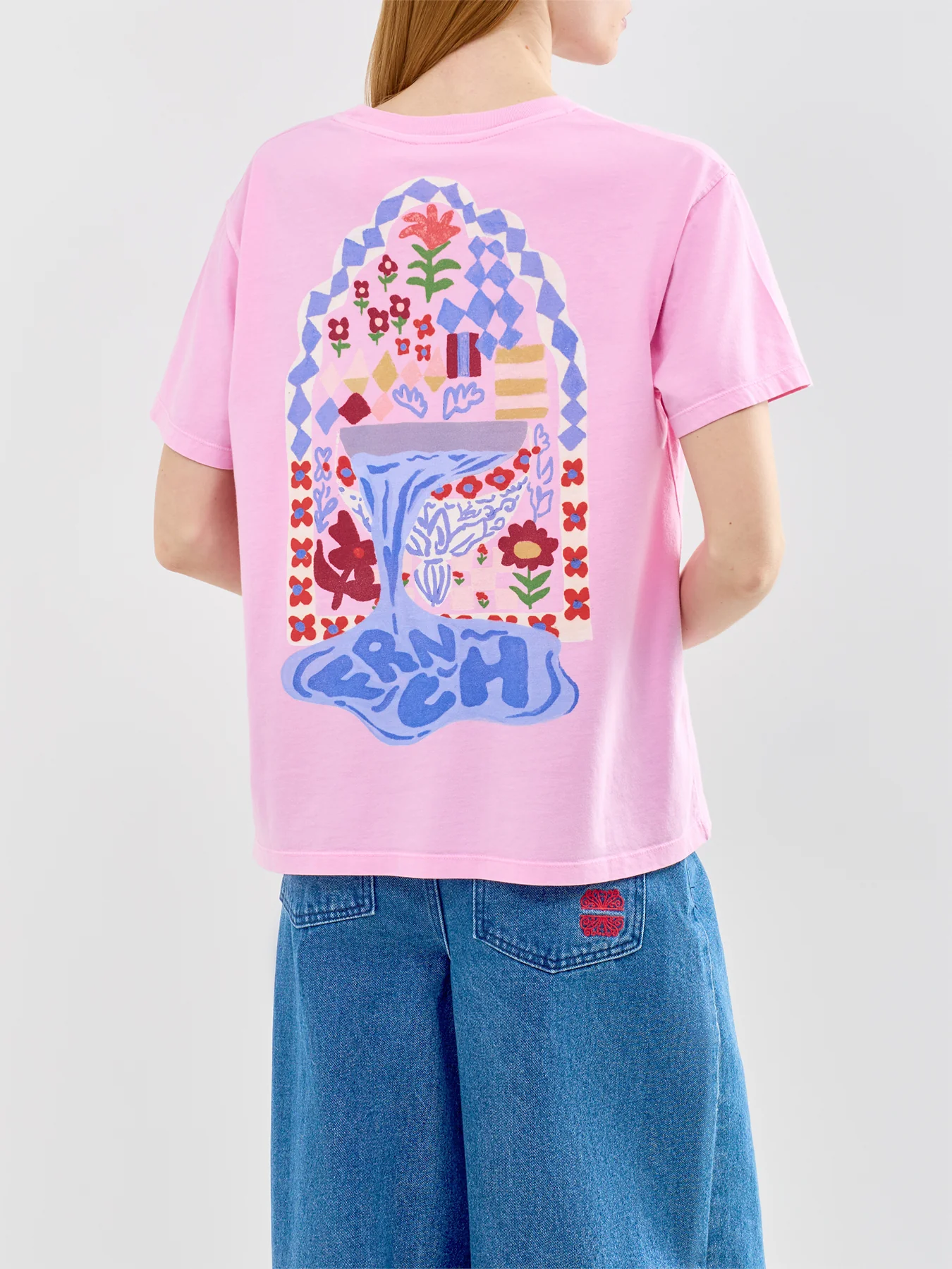 Nymphaea Graphic T-Shirt Pink - Image 5