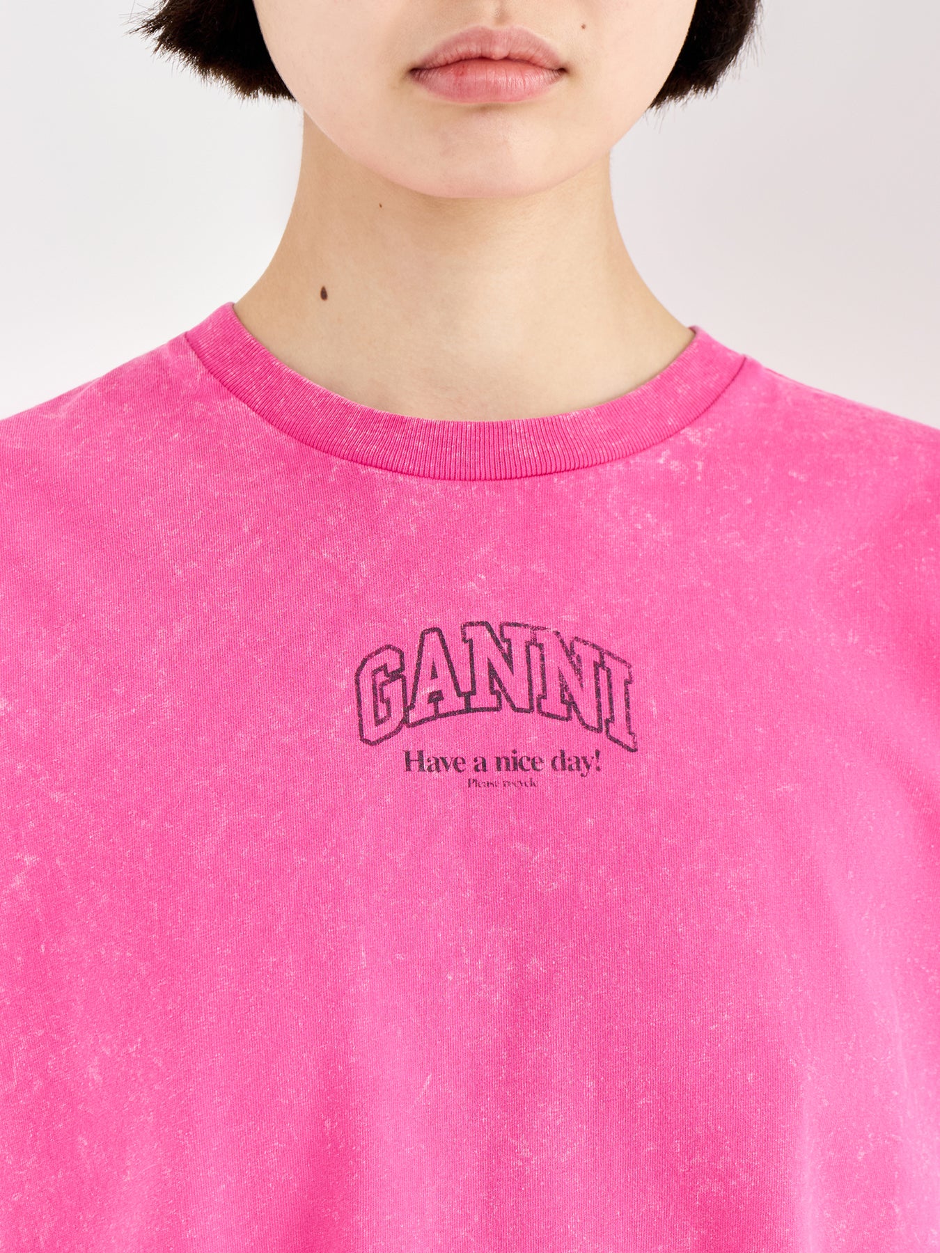 Future Essentials Washed Effect Tee Pink - Image 3